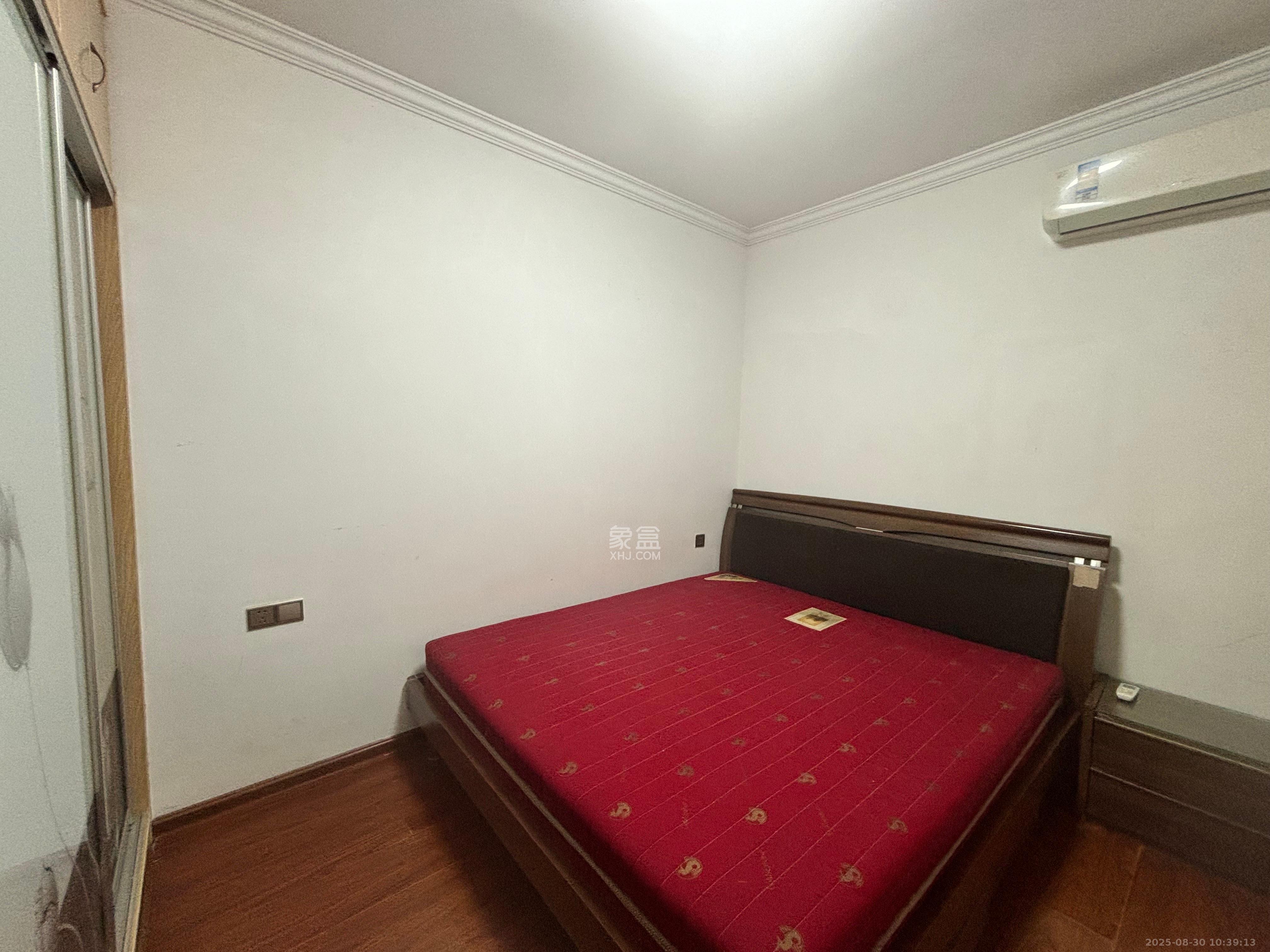 景塘家园  3室2厅1卫    2100.0元/月 景塘家园  3室2厅1卫    2100.0元/月室内图