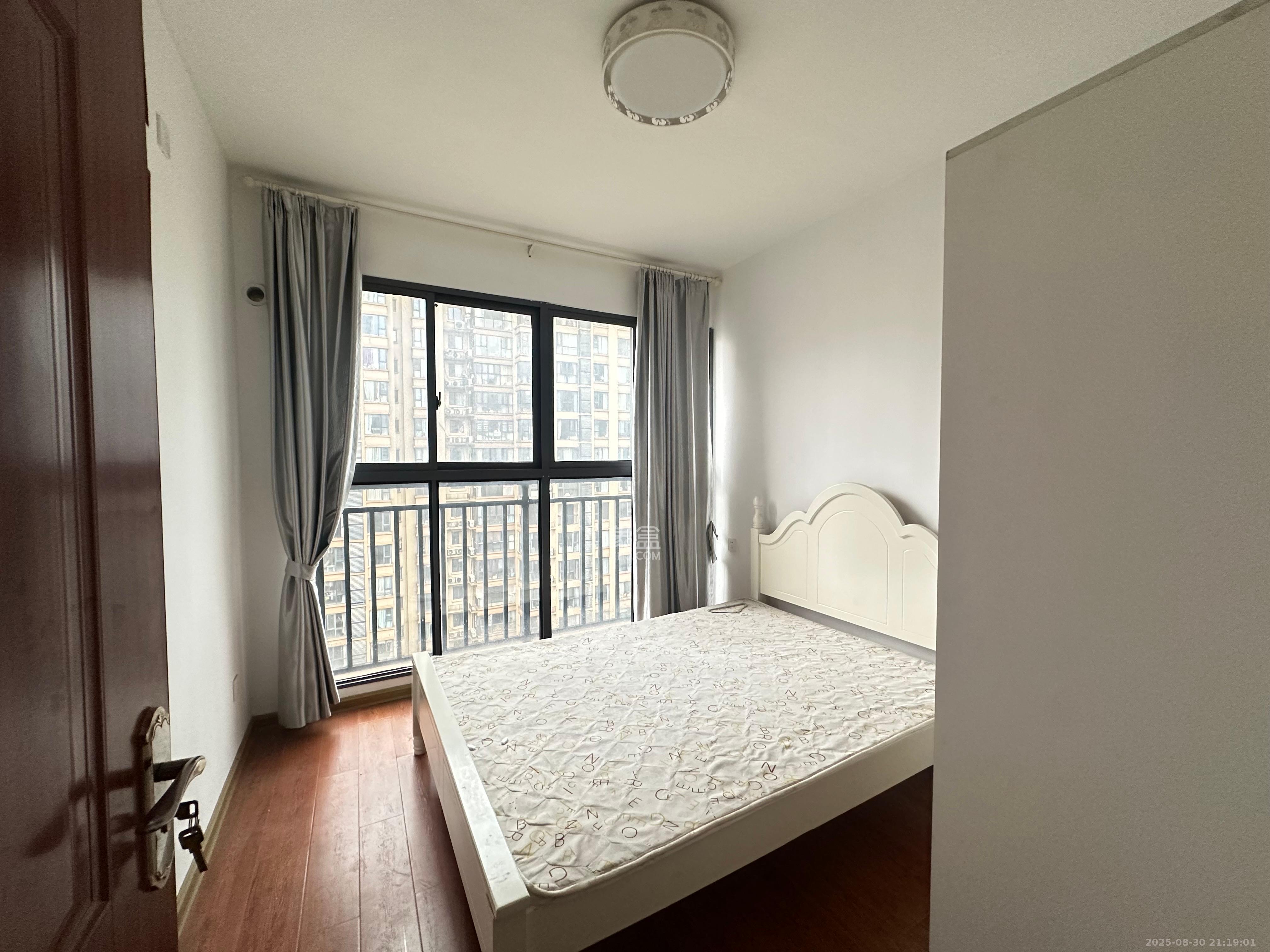 中建嘉和城  1室0厅0卫    2500.0元/月 中建嘉和城  1室0厅0卫    2500.0元/月室内图