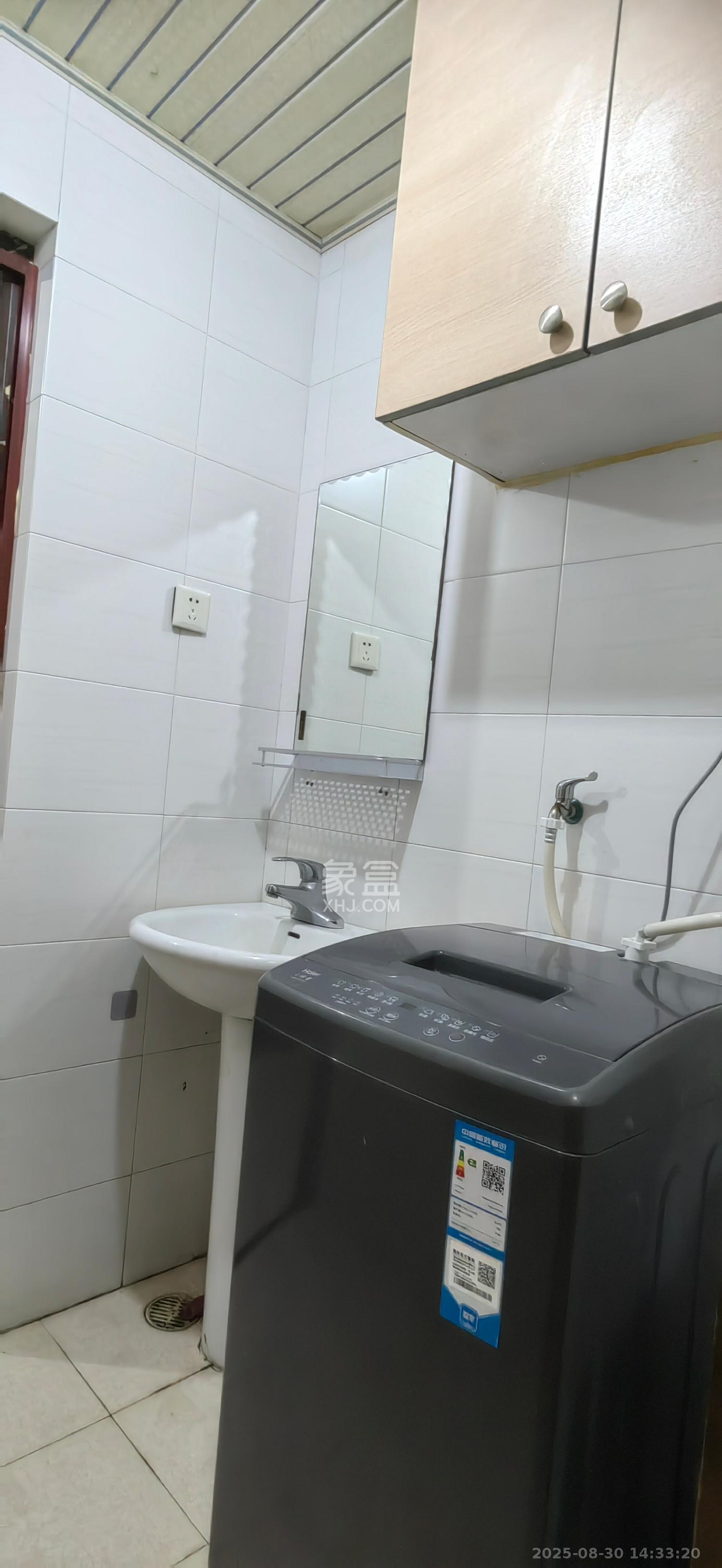 马王堆商贸城  1室1厅1卫    1400.0元/月室内图