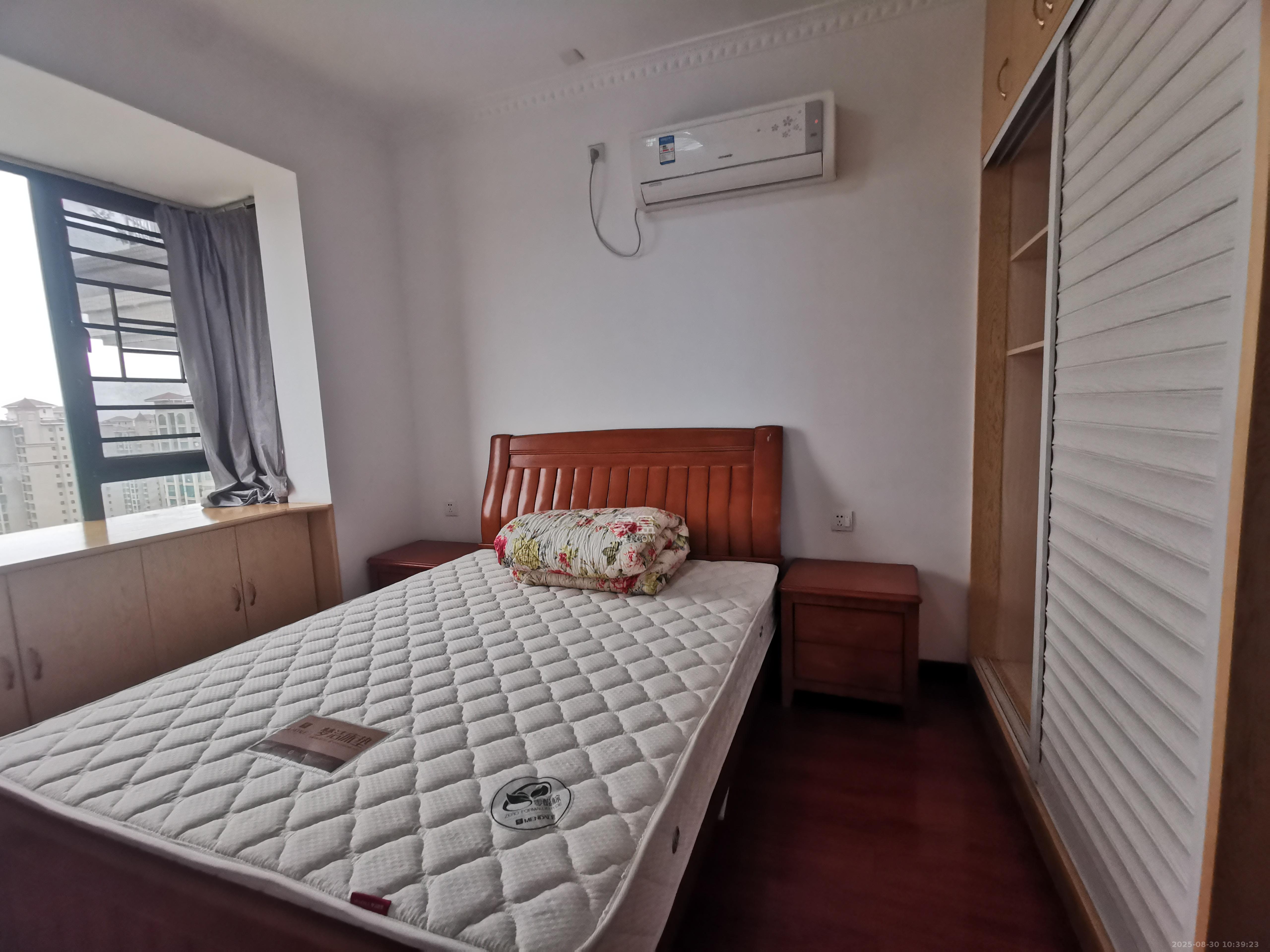 富基世纪公园 1室2厅1卫 2000.0元/月 富基世纪公园 1室2厅1卫 2000.0元/月室内图