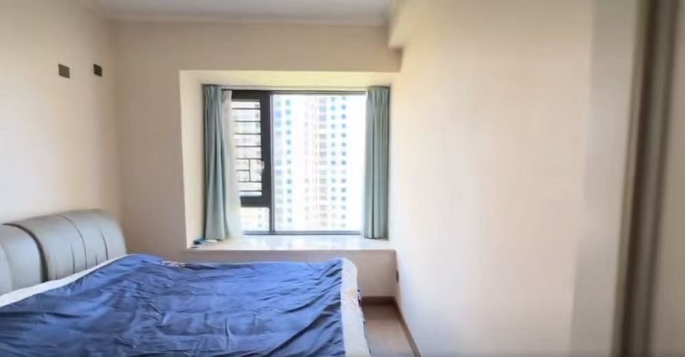 悦江山 4室2厅2卫 120.0万 悦江山 4室2厅2卫 120.0万客厅