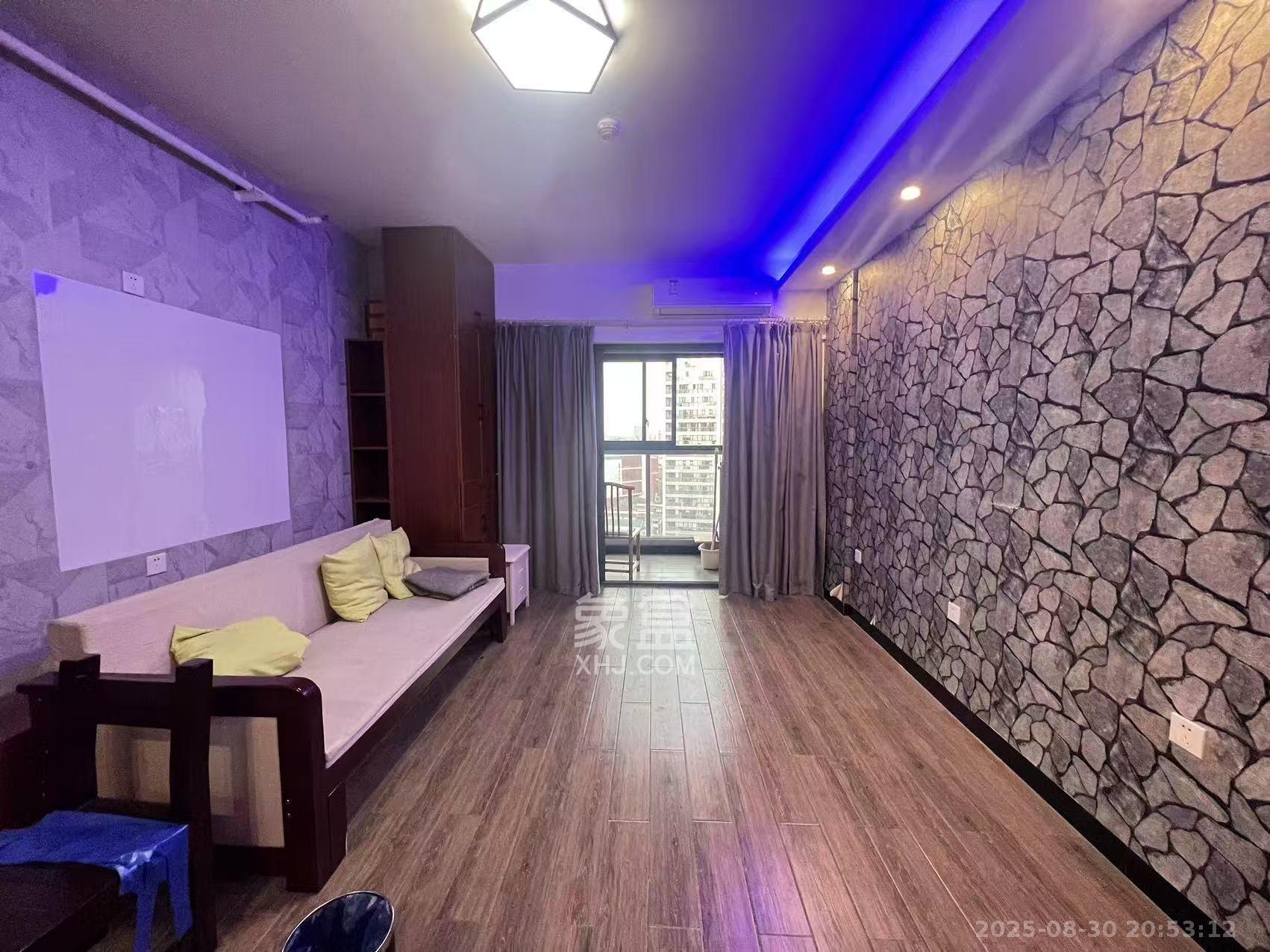 复地星光天地 1室0厅1卫 2200.0元/月 复地星光天地 1室0厅1卫 2200.0元/月室内图