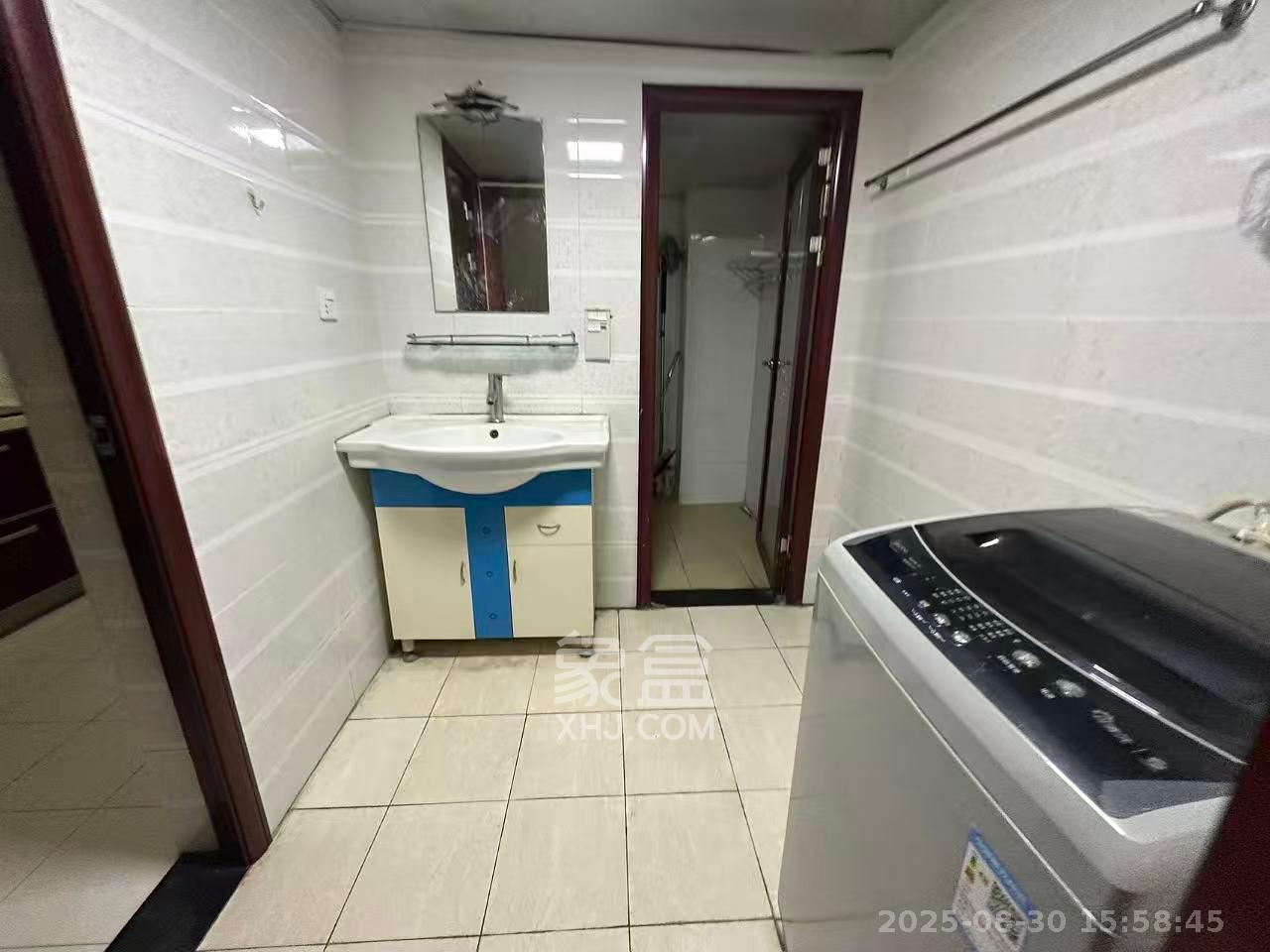 东玺门  2室2厅1卫    2500.0元/月室内图