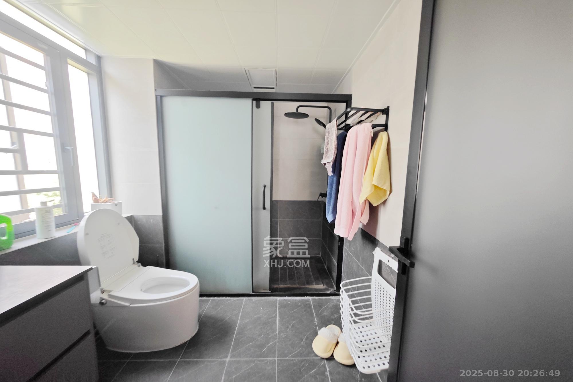 新城新世界一二三期  4室2厅2卫    150.0万 新城新世界一二三期  4室2厅2卫    150.0万其他