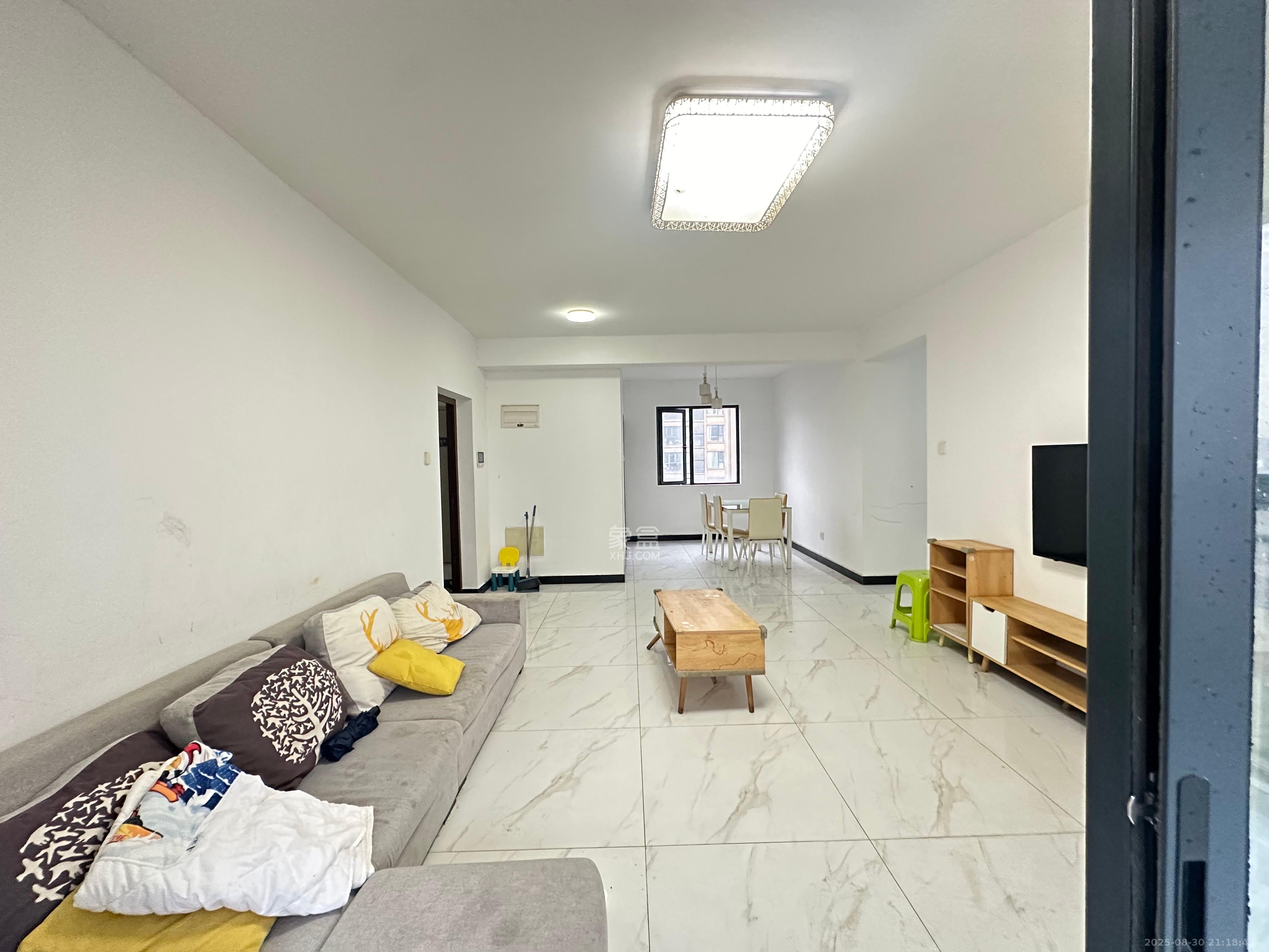 中建嘉和城  1室0厅0卫    2500.0元/月 中建嘉和城  1室0厅0卫    2500.0元/月室内图