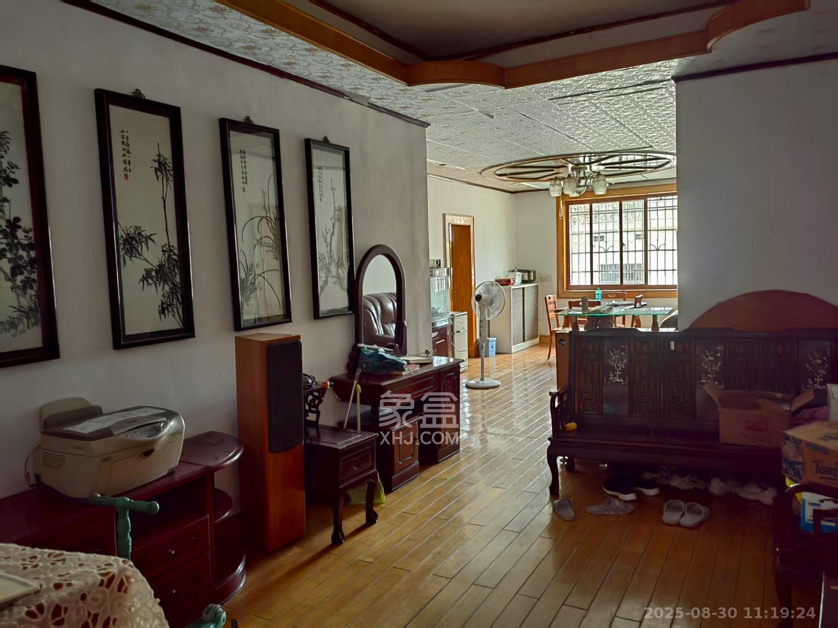 73分局（电信宿舍）  3室2厅1卫    2200.0元/月室内图