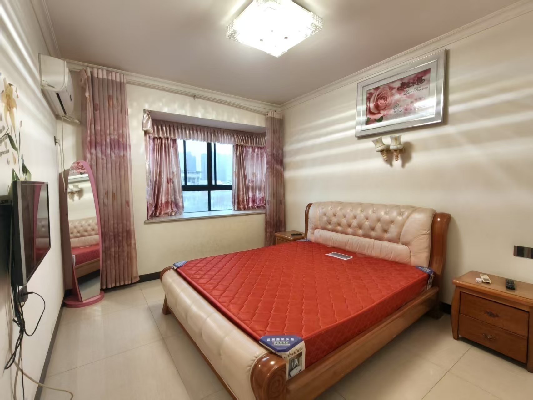 世纪新庄 3室2厅2卫 1100.0元/月 世纪新庄 3室2厅2卫 1100.0元/月室内图