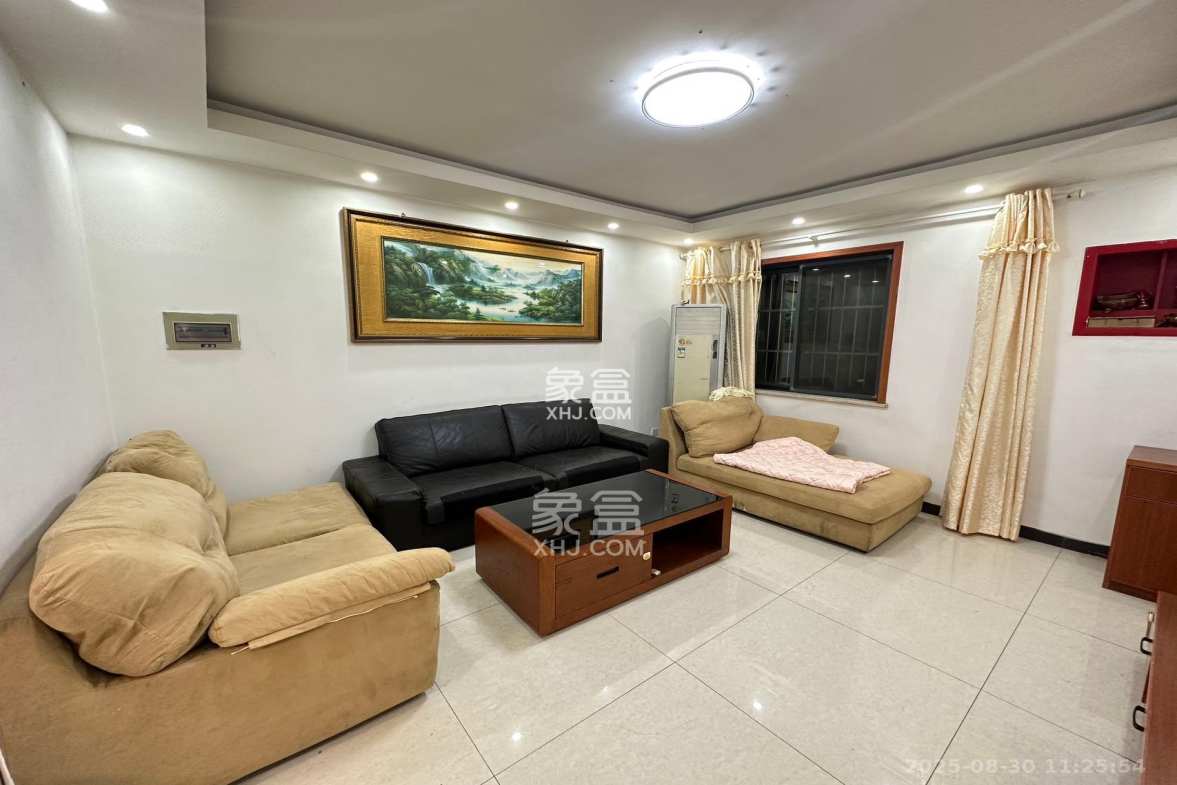 嘉宇盛世华章 3室2厅2卫 2800.0元/月 嘉宇盛世华章 3室2厅2卫 2800.0元/月室内图