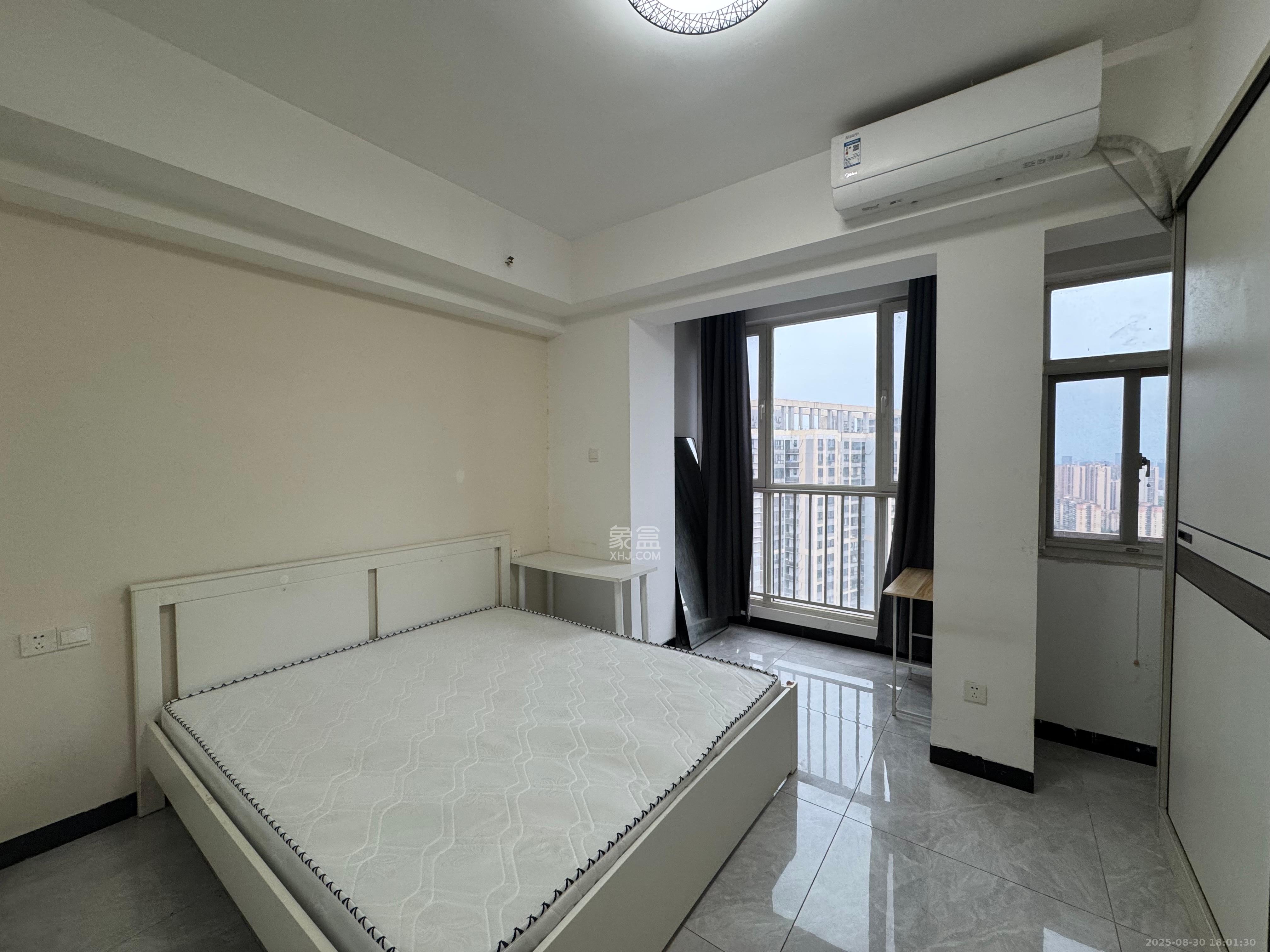 北辰三角洲E4区 1室1厅1卫 2000.0元/月 北辰三角洲E4区 1室1厅1卫 2000.0元/月室内图