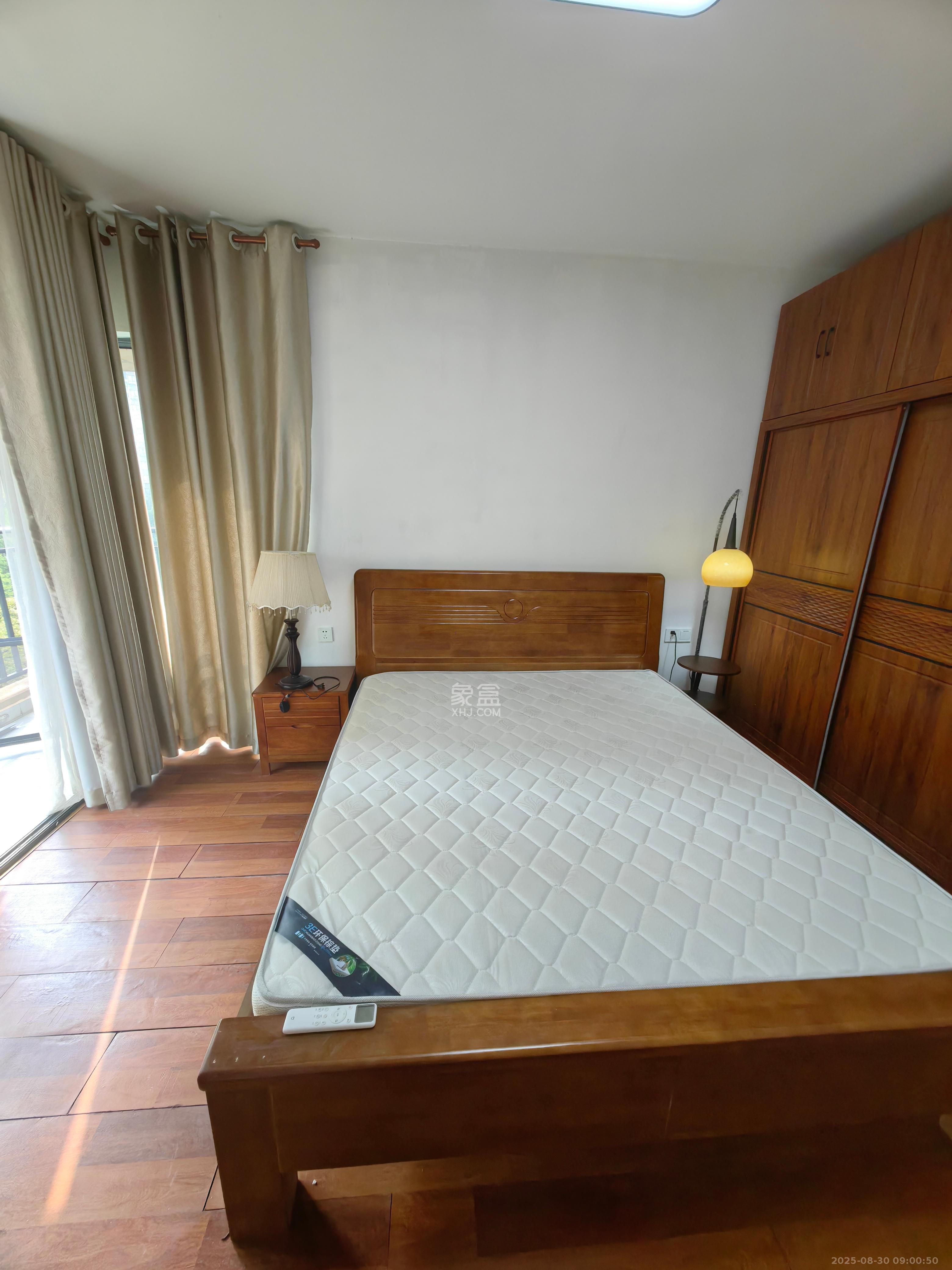 中建芙蓉嘉苑  3室2厅2卫    2700.0元/月室内图