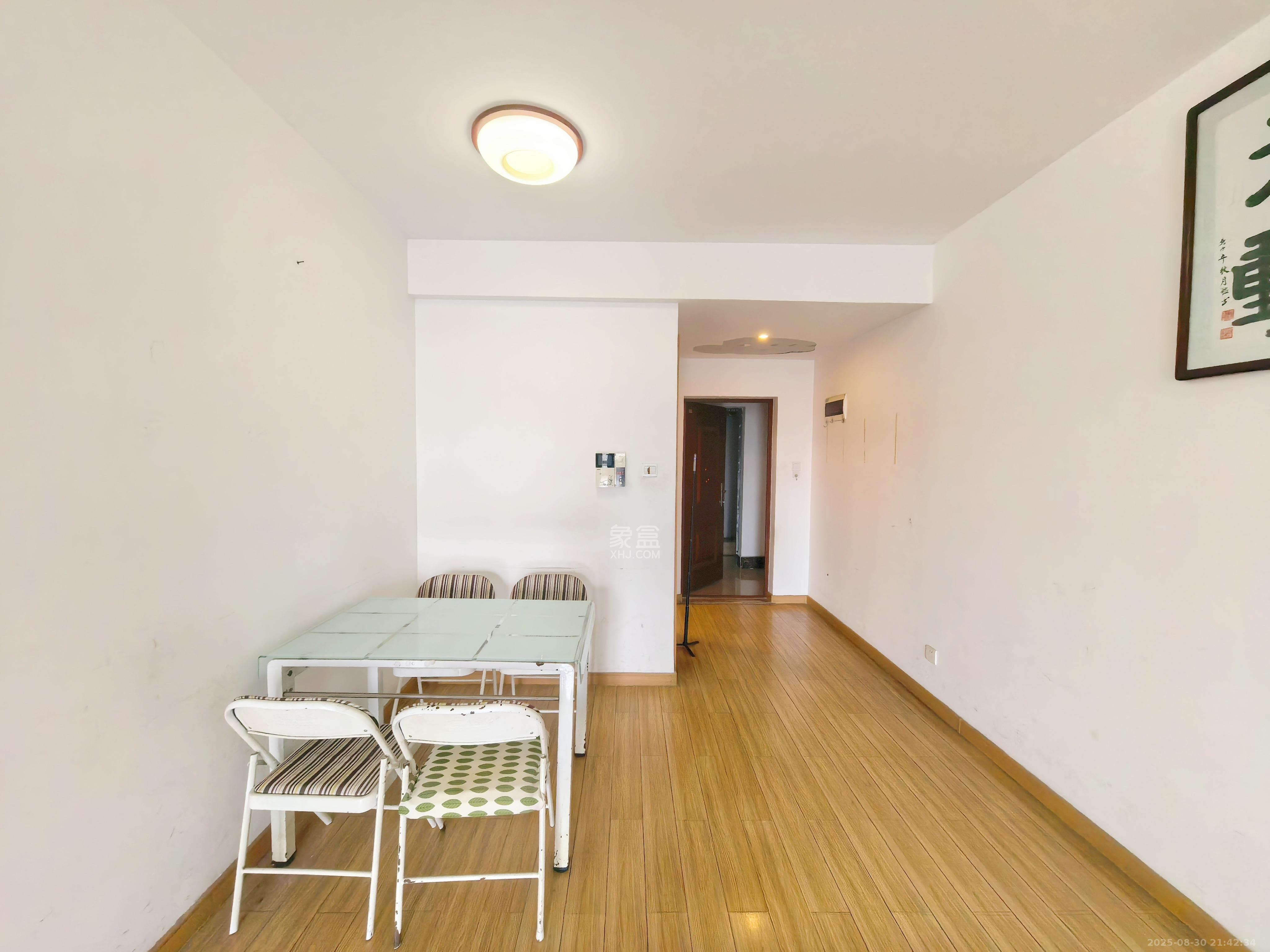 旭辉国际广场(永升商业广场) 3室2厅2卫 2600.0元/月 旭辉国际广场(永升商业广场) 3室2厅2卫 2600.0元/月室内图