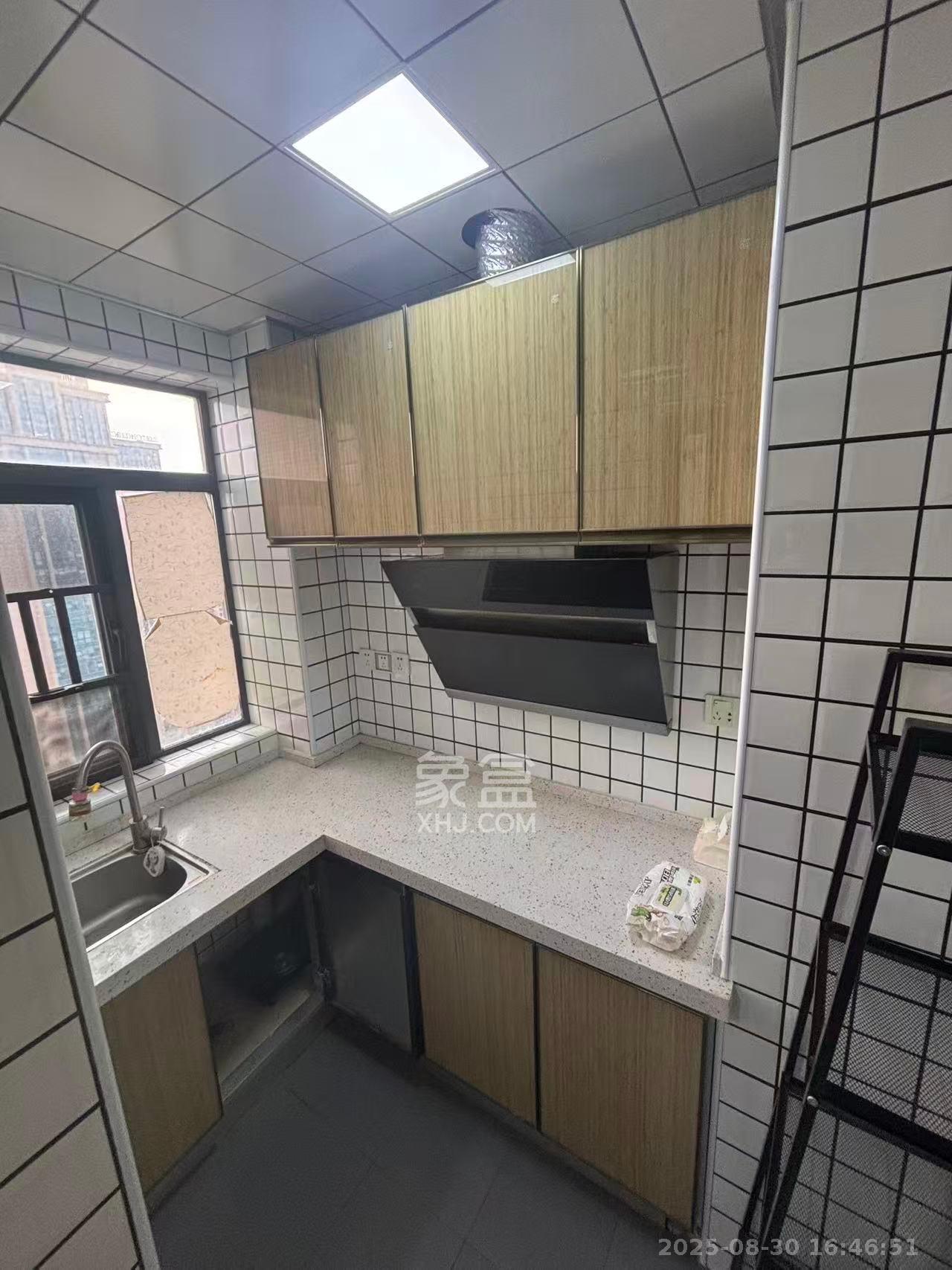 西子湖畔沃府 1室1厅1卫 1800.0元/月 西子湖畔沃府 1室1厅1卫 1800.0元/月室内图