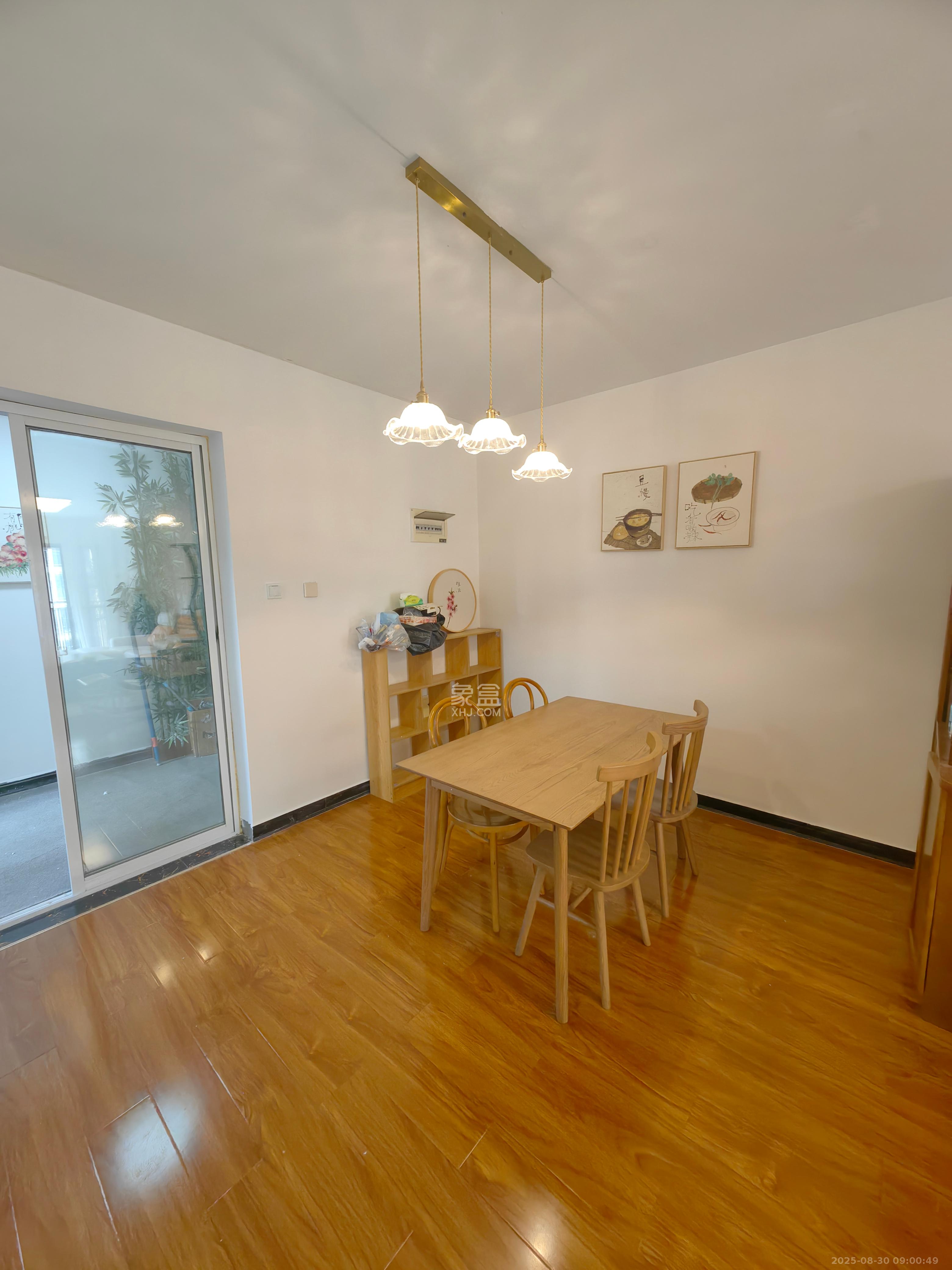 中建芙蓉嘉苑  3室2厅2卫    2700.0元/月室内图