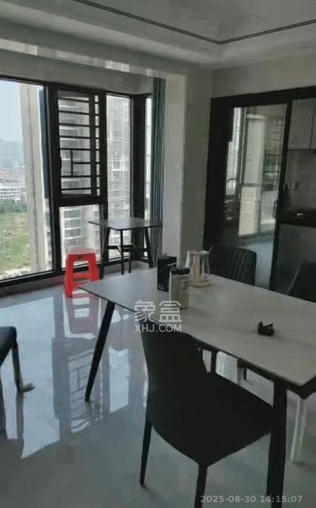 桥头家园三期  3室1厅1卫   2300.00元/月