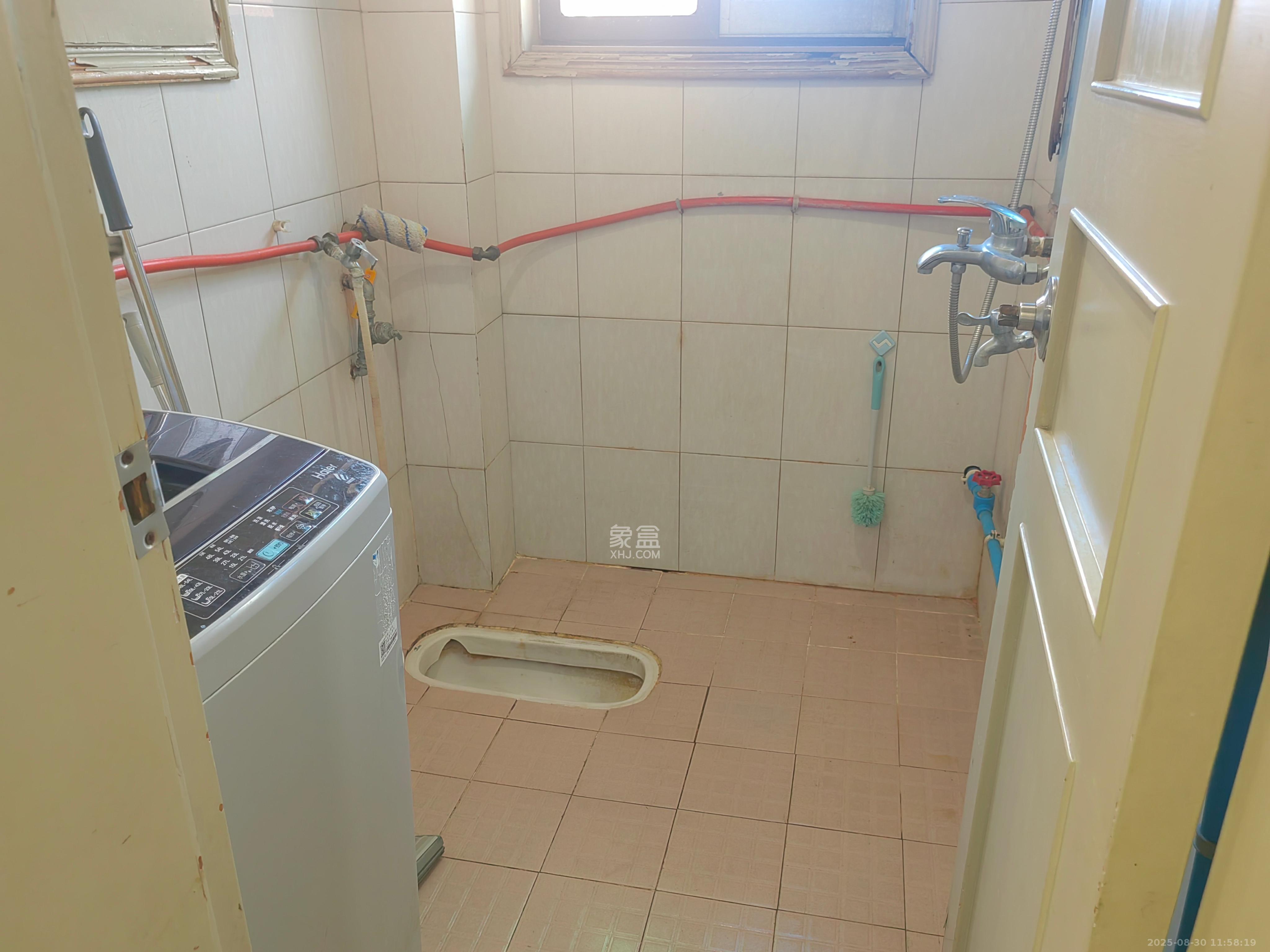 文艺公寓  3室2厅1卫    3000.0元/月室内图