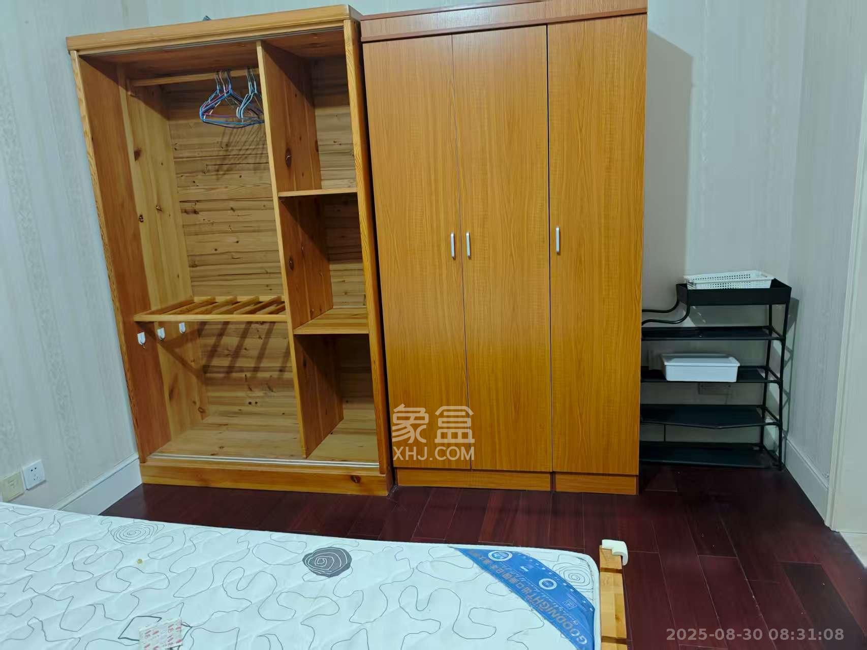 郡原广场  1室1厅1卫    1600.0元/月室内图