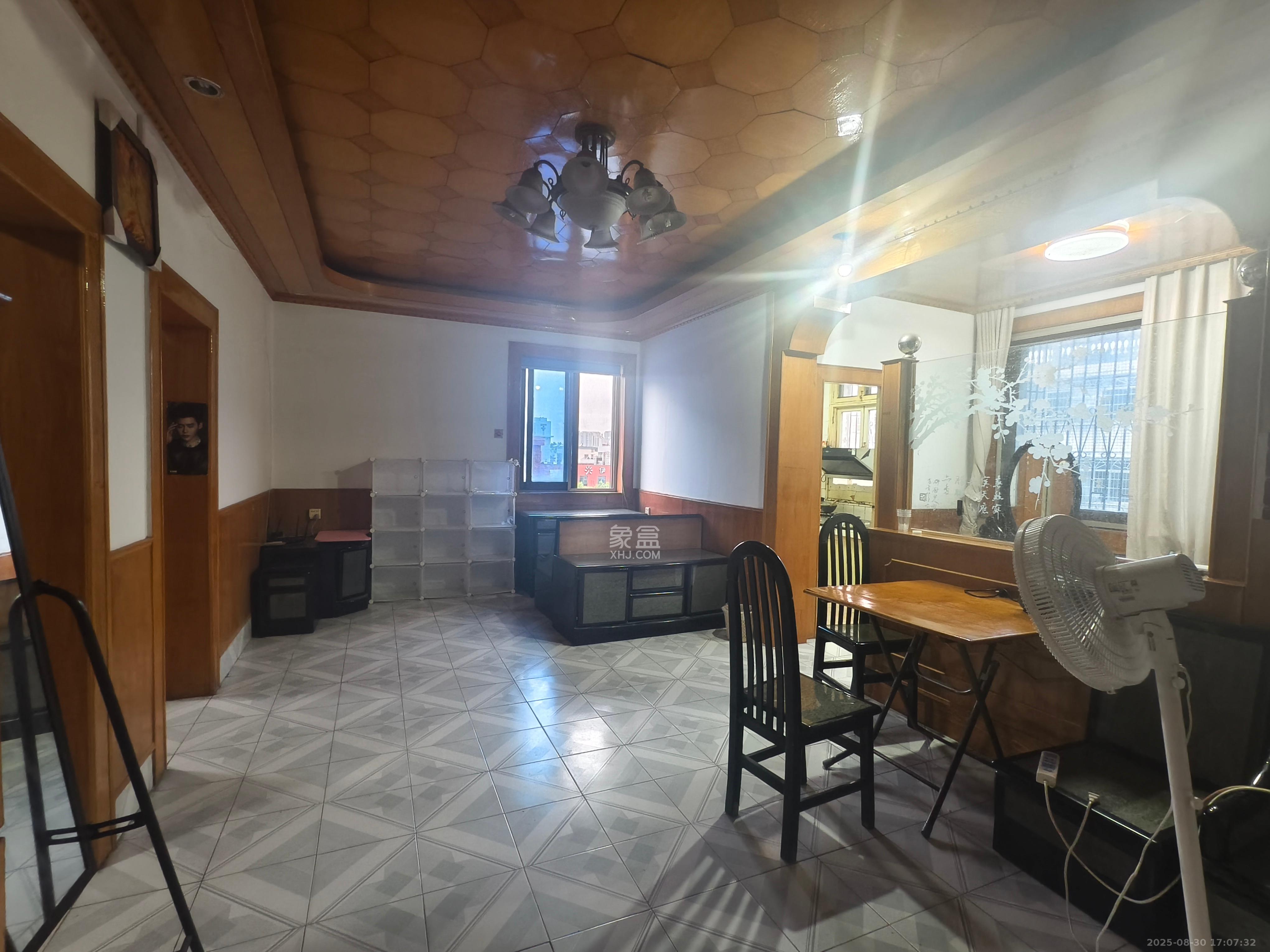 乡镇公寓 2室1厅1卫 1680.0元/月 乡镇公寓 2室1厅1卫 1680.0元/月室内图