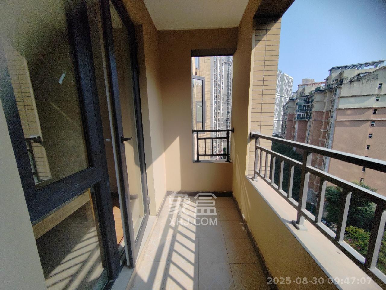 金地格林公馆 3室2厅1卫 2200.0元/月 金地格林公馆 3室2厅1卫 2200.0元/月室内图