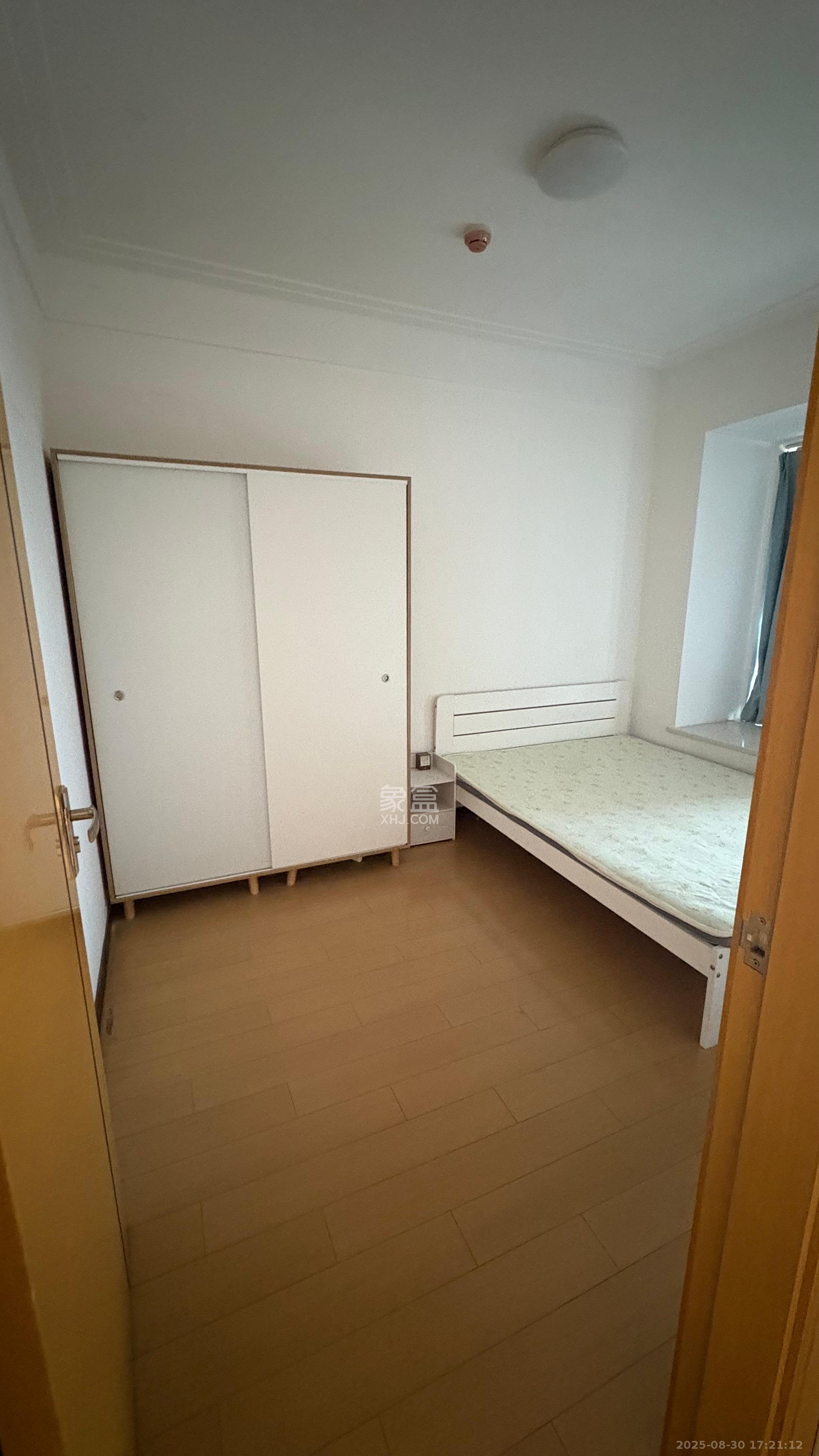 中海新城熙岸（中信新城五期）  1室1厅1卫    1400.0元/月室内图