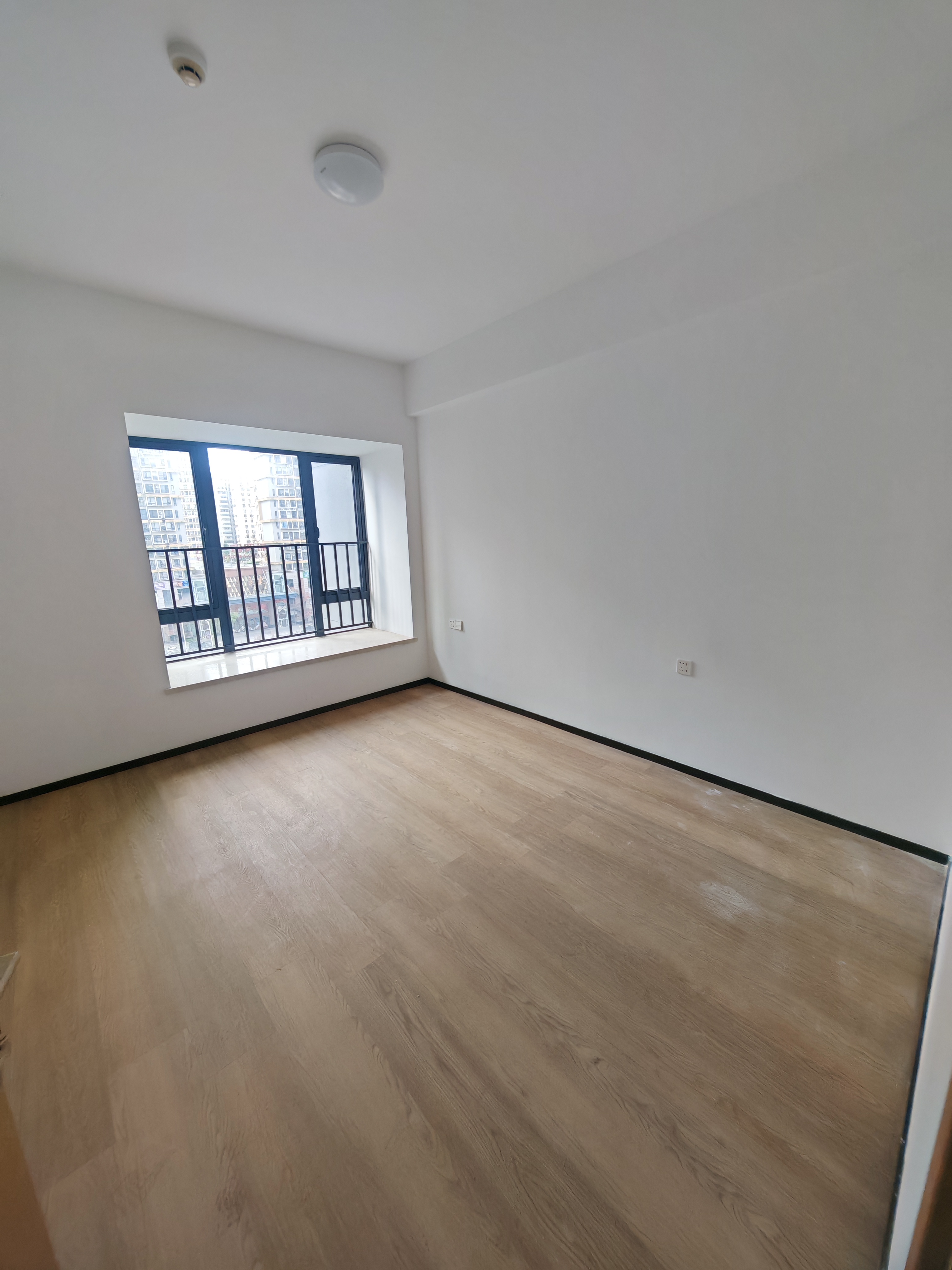 华润中心二期东悦府 3室2厅1卫 5500.0元/月 华润中心二期东悦府 3室2厅1卫 5500.0元/月室内图