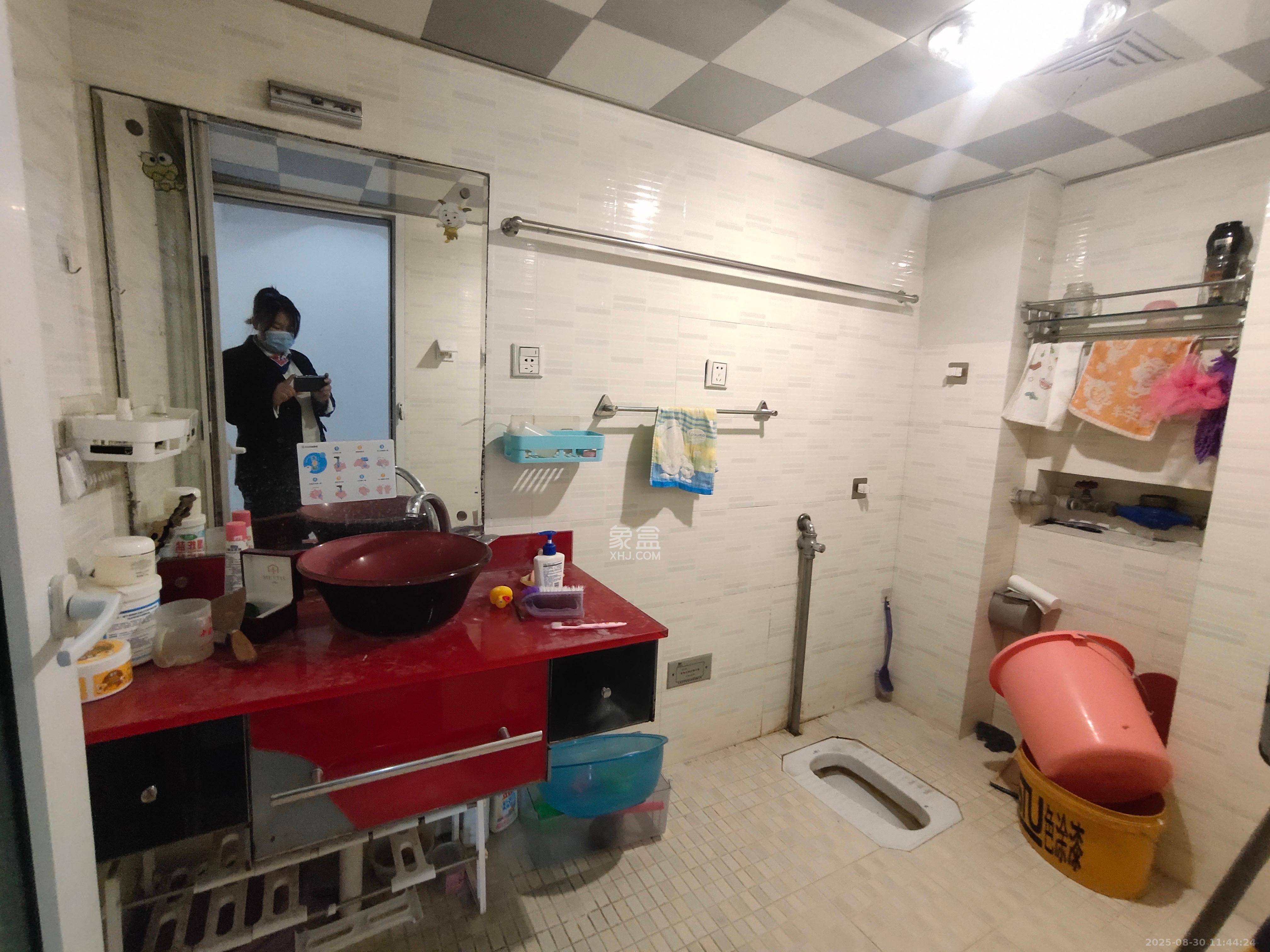 麓谷E家人 3室2厅2卫 2500.0元/月 麓谷E家人 3室2厅2卫 2500.0元/月室内图