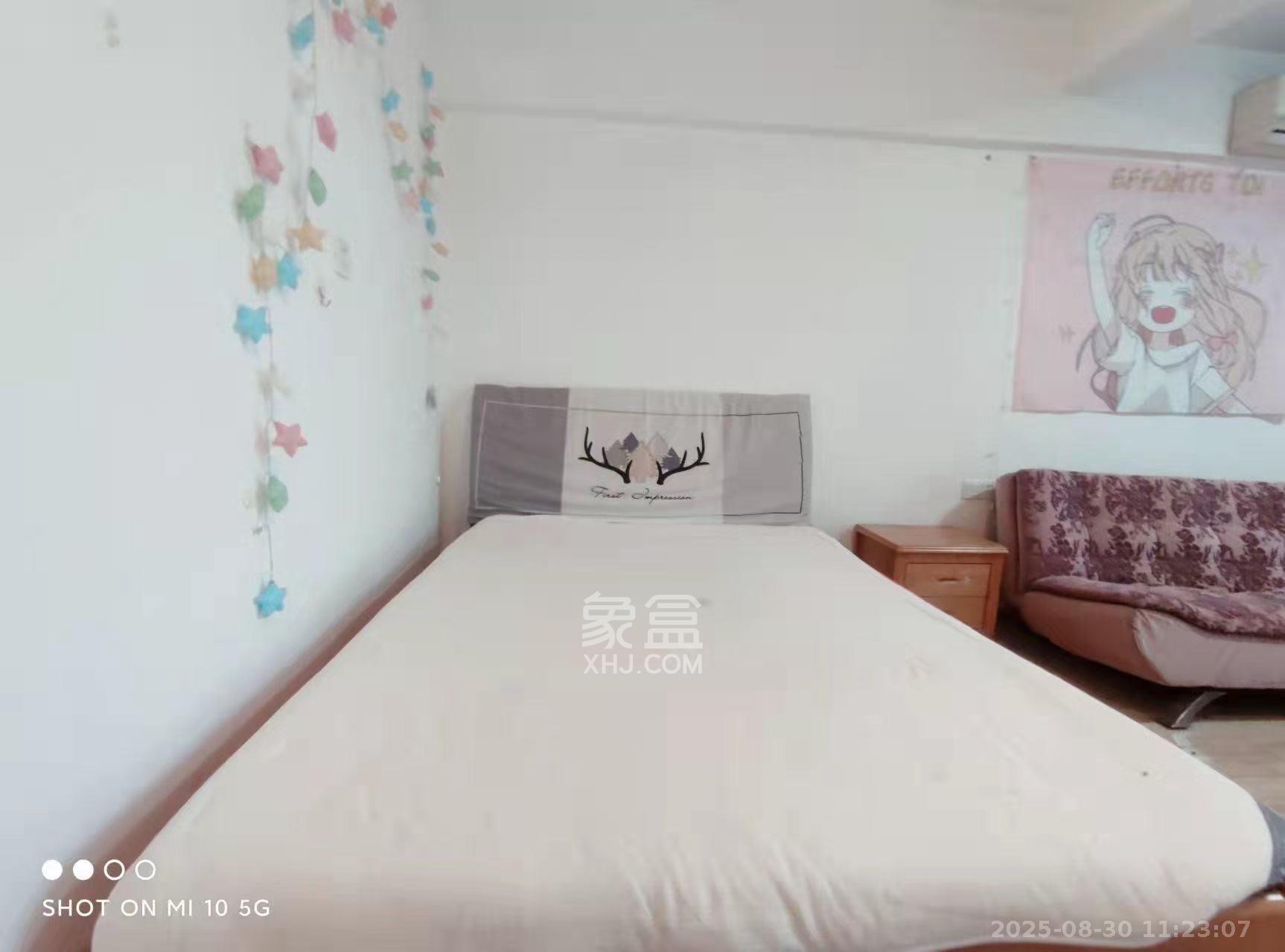 观园国际公寓  1室1厅1卫    1500.0元/月室内图