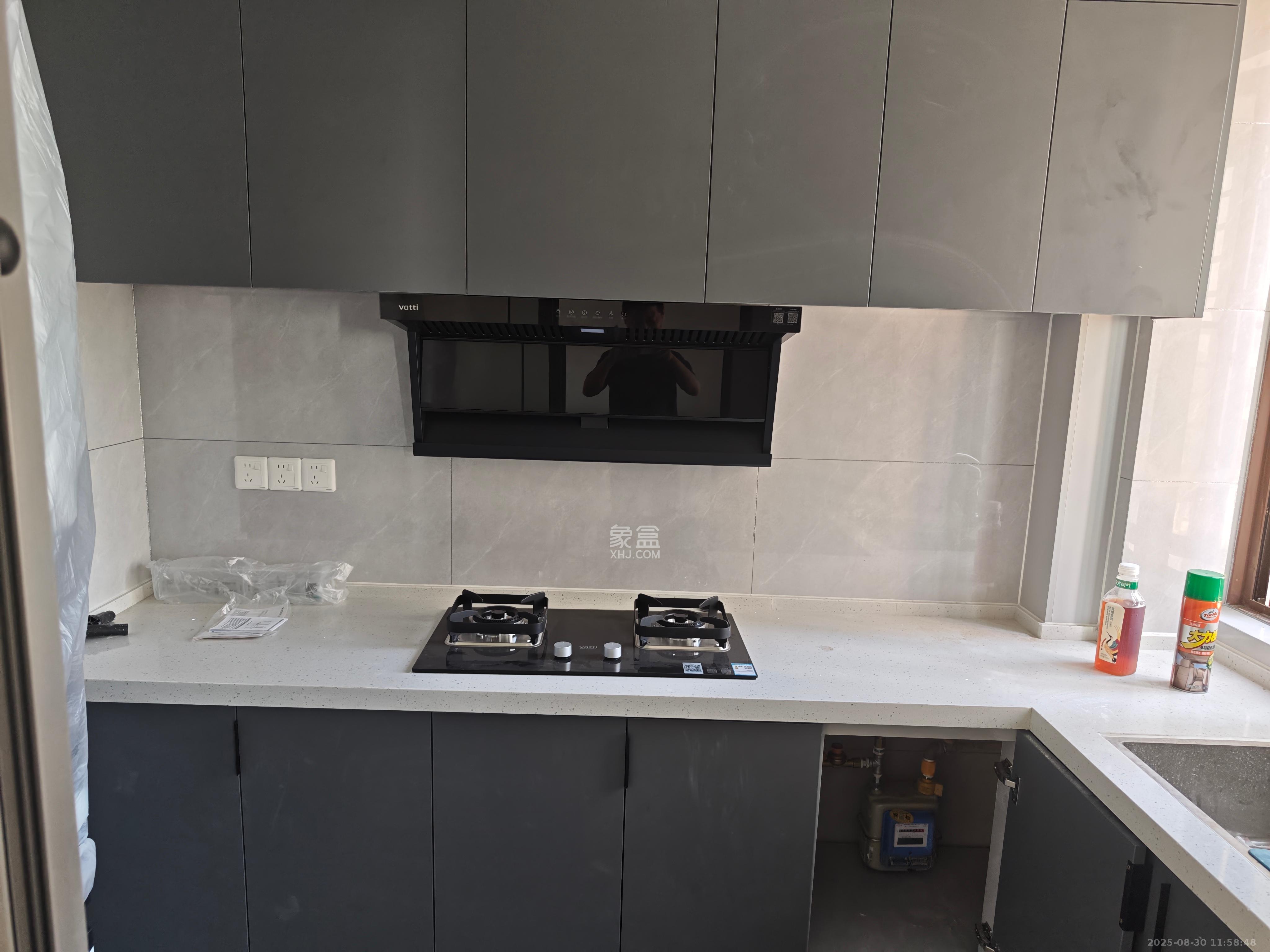 长龙湾 4室2厅2卫 2600.0元/月 长龙湾 4室2厅2卫 2600.0元/月室内图