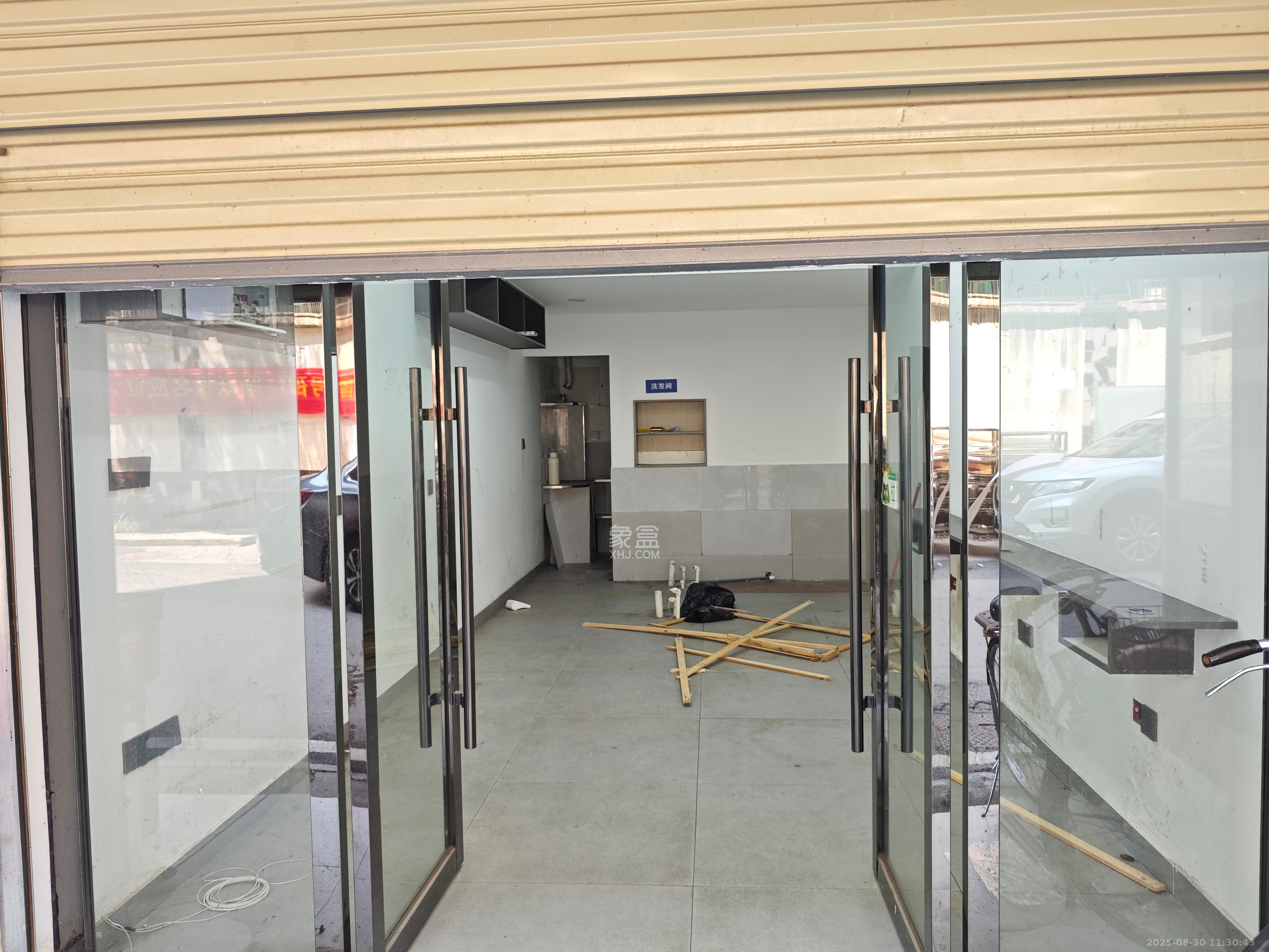 石岭小区A区  1室0厅0卫    1300.0元/月 石岭小区A区  1室0厅0卫    1300.0元/月