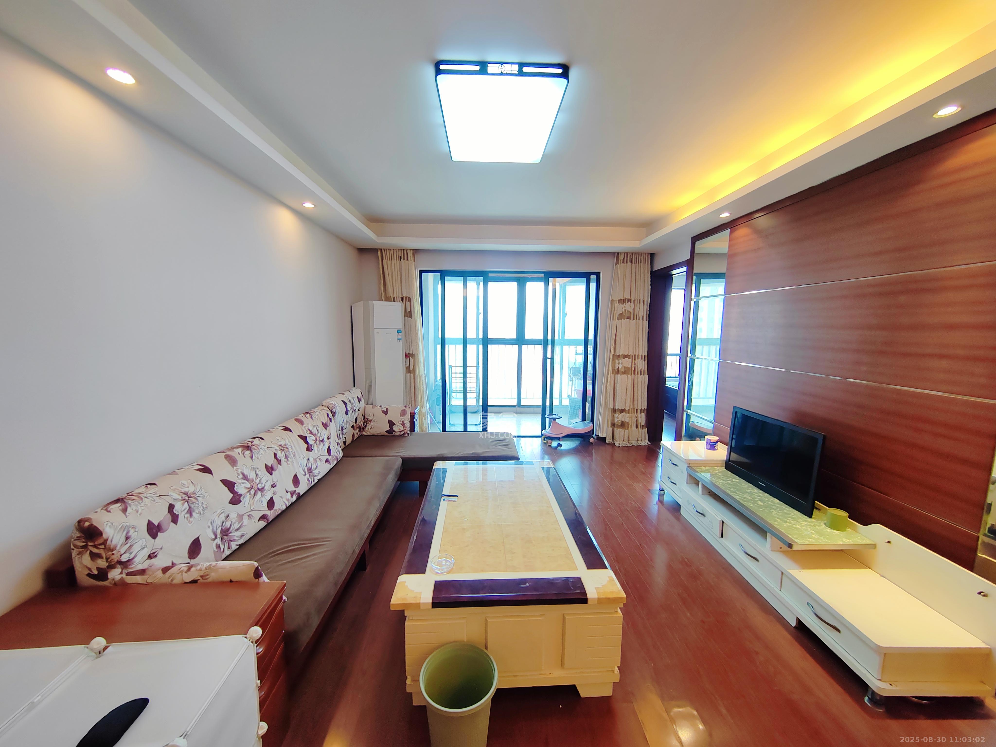 万科城  3室1厅1卫    2400.0元/月 万科城  3室1厅1卫    2400.0元/月室内图