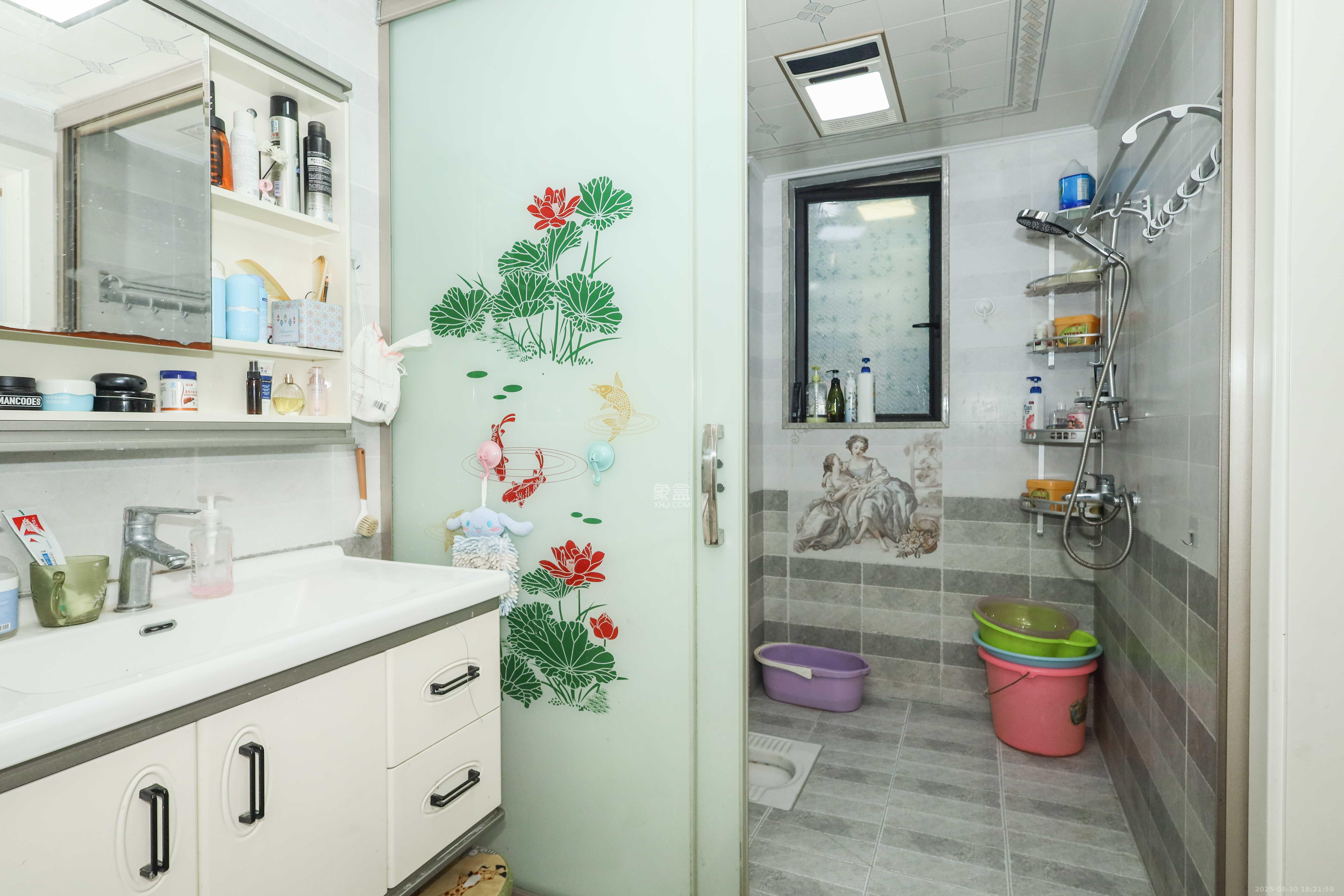 惠天然梅岭国际  3室2厅2卫    140.0万卫生间