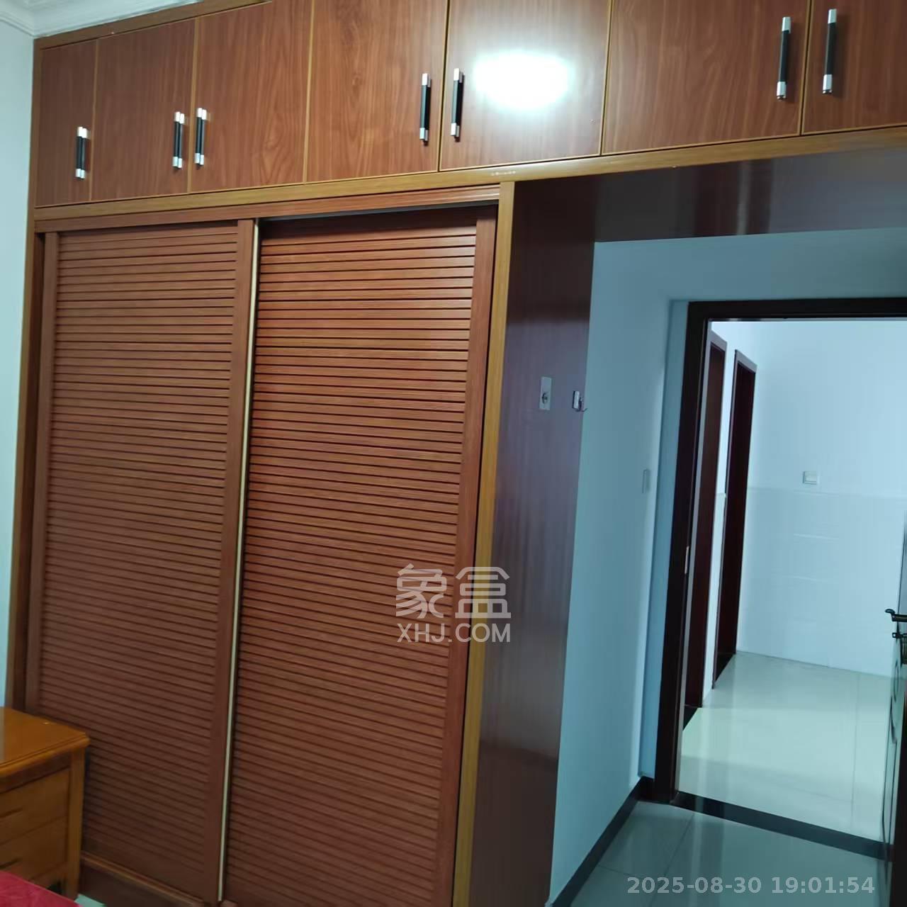 景塘家园  3室2厅1卫    2100.0元/月室内图