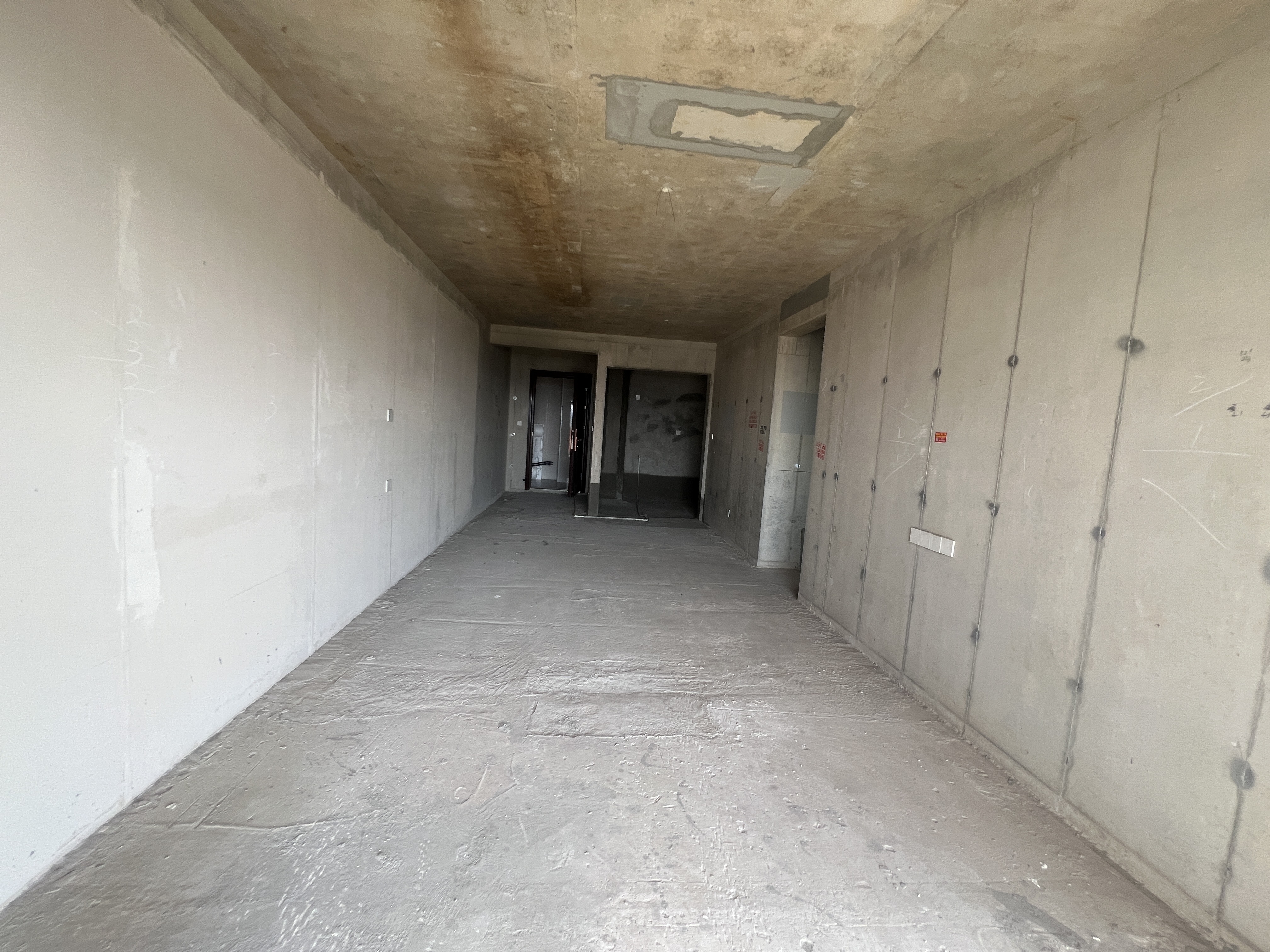 碧桂园正央时代 3室2厅2卫 89.8万 碧桂园正央时代 3室2厅2卫 89.8万客厅