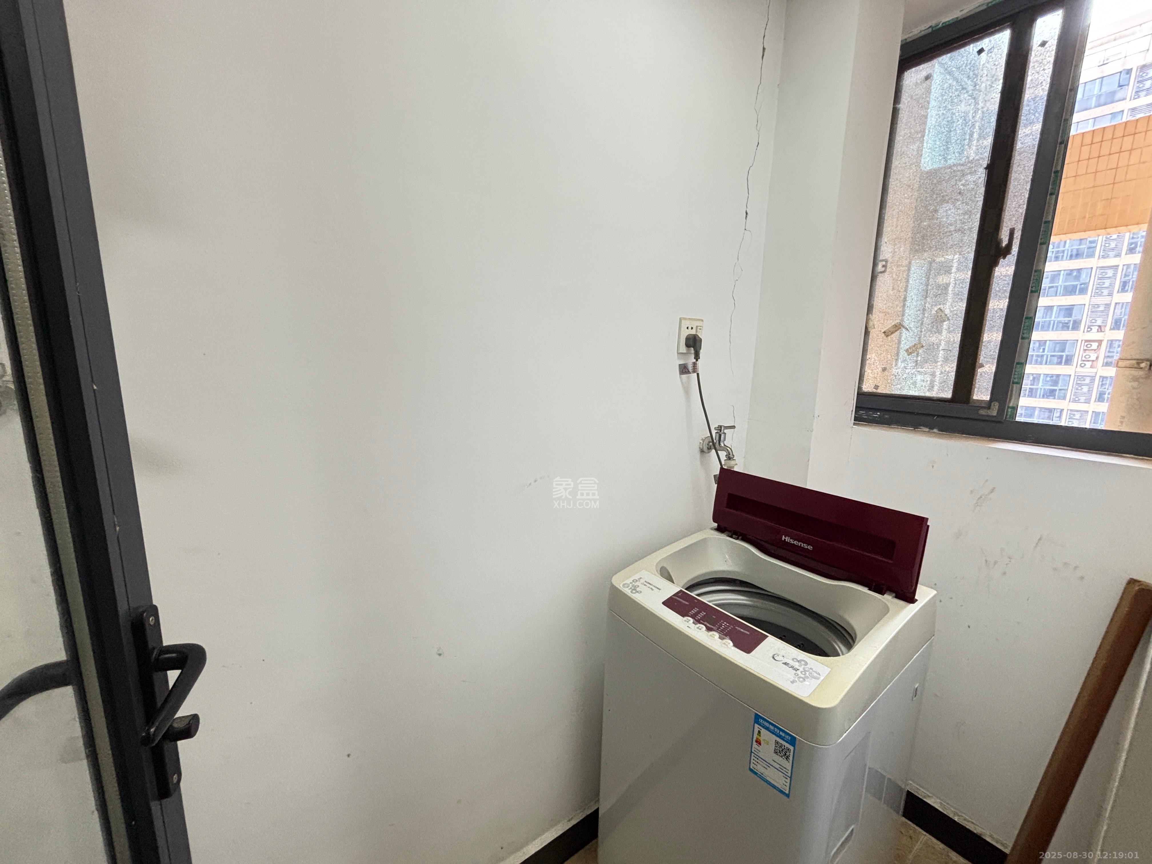 蓝山郡  1室1厅1卫    1300.0元/月 蓝山郡  1室1厅1卫    1300.0元/月室内图