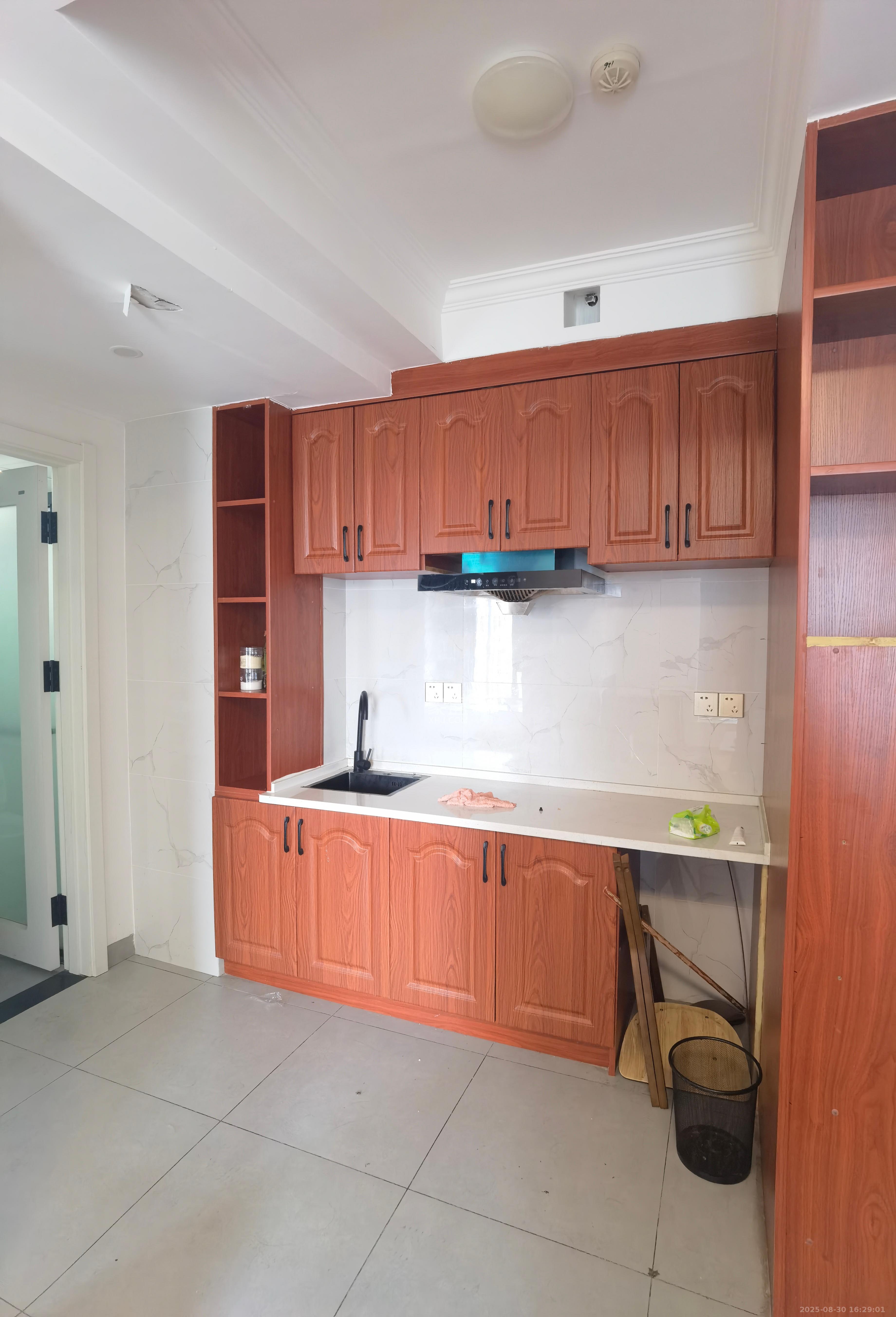 复地星光天地 1室1厅1卫 2000.0元/月 复地星光天地 1室1厅1卫 2000.0元/月室内图