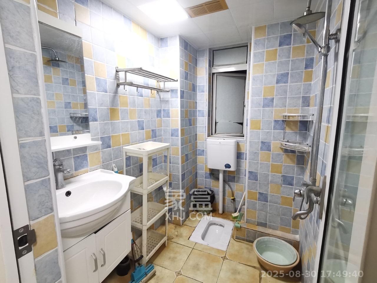 华海3C(天心电子世界) 2室1厅1卫 2100.0元/月 华海3C(天心电子世界) 2室1厅1卫 2100.0元/月室内图