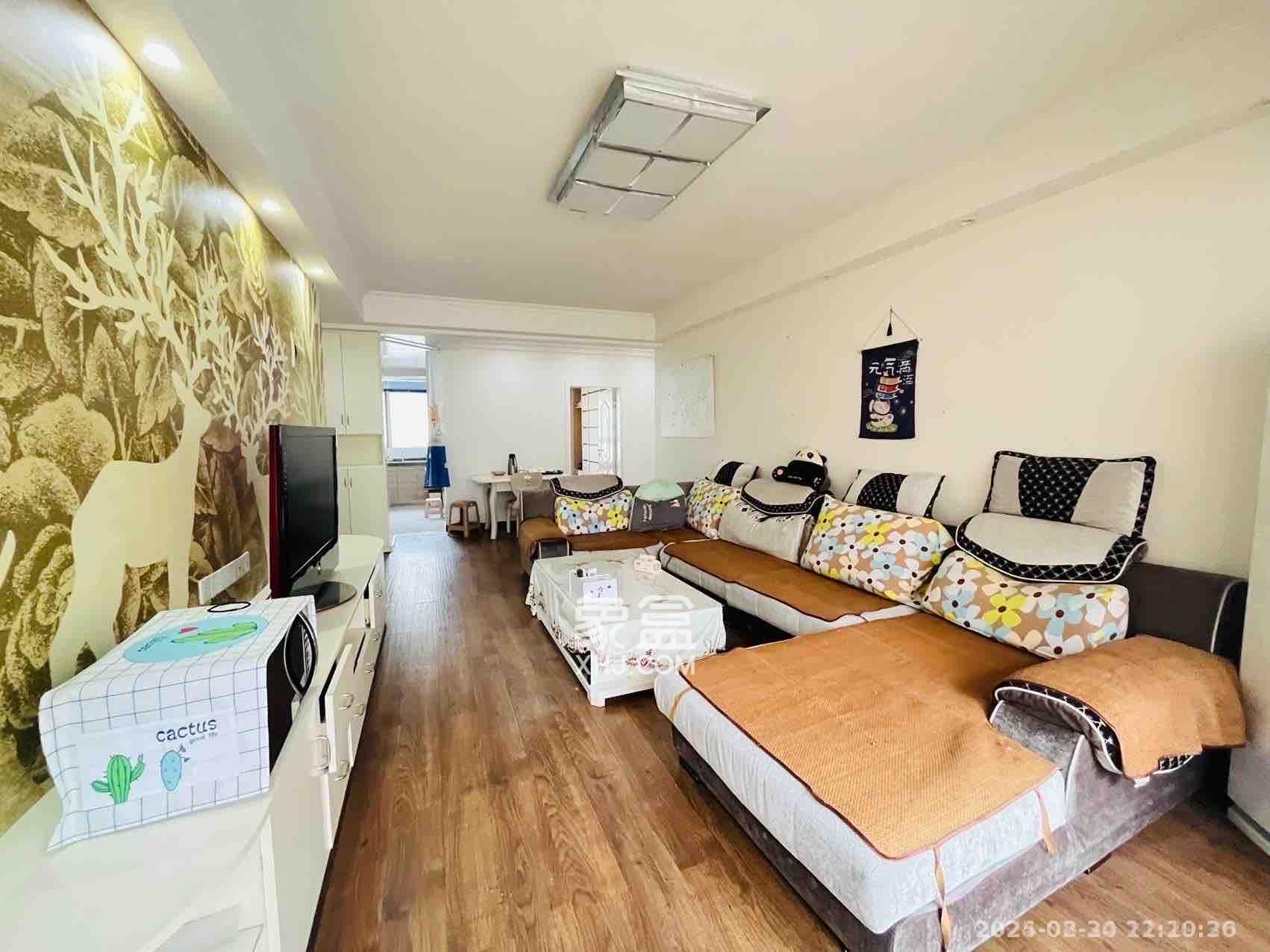 中房F联邦  1室2厅2卫    2700.0元/月 中房F联邦  1室2厅2卫    2700.0元/月