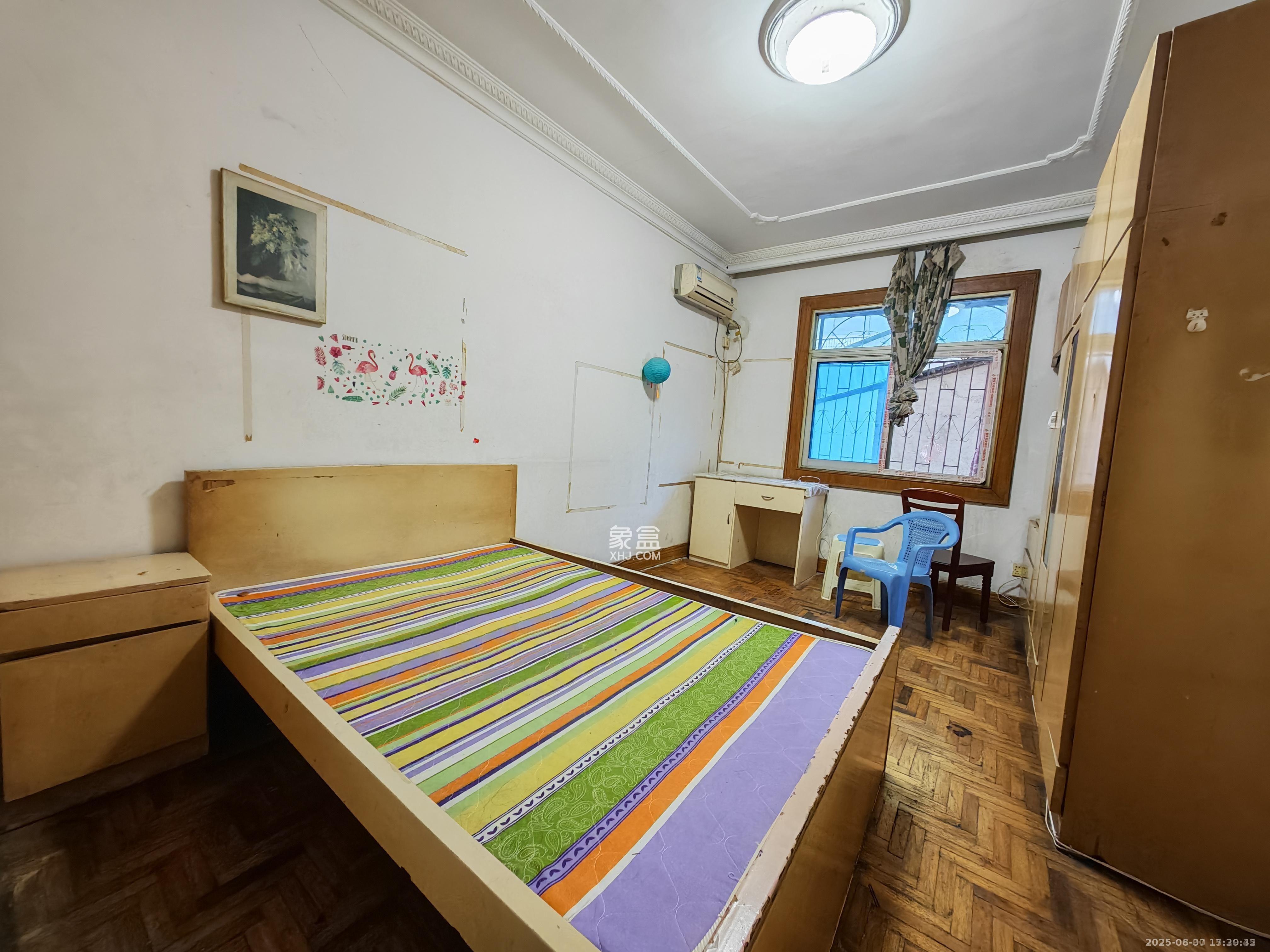 燕兴宿舍  2室1厅1卫    1200.0元/月 燕兴宿舍  2室1厅1卫    1200.0元/月室内图