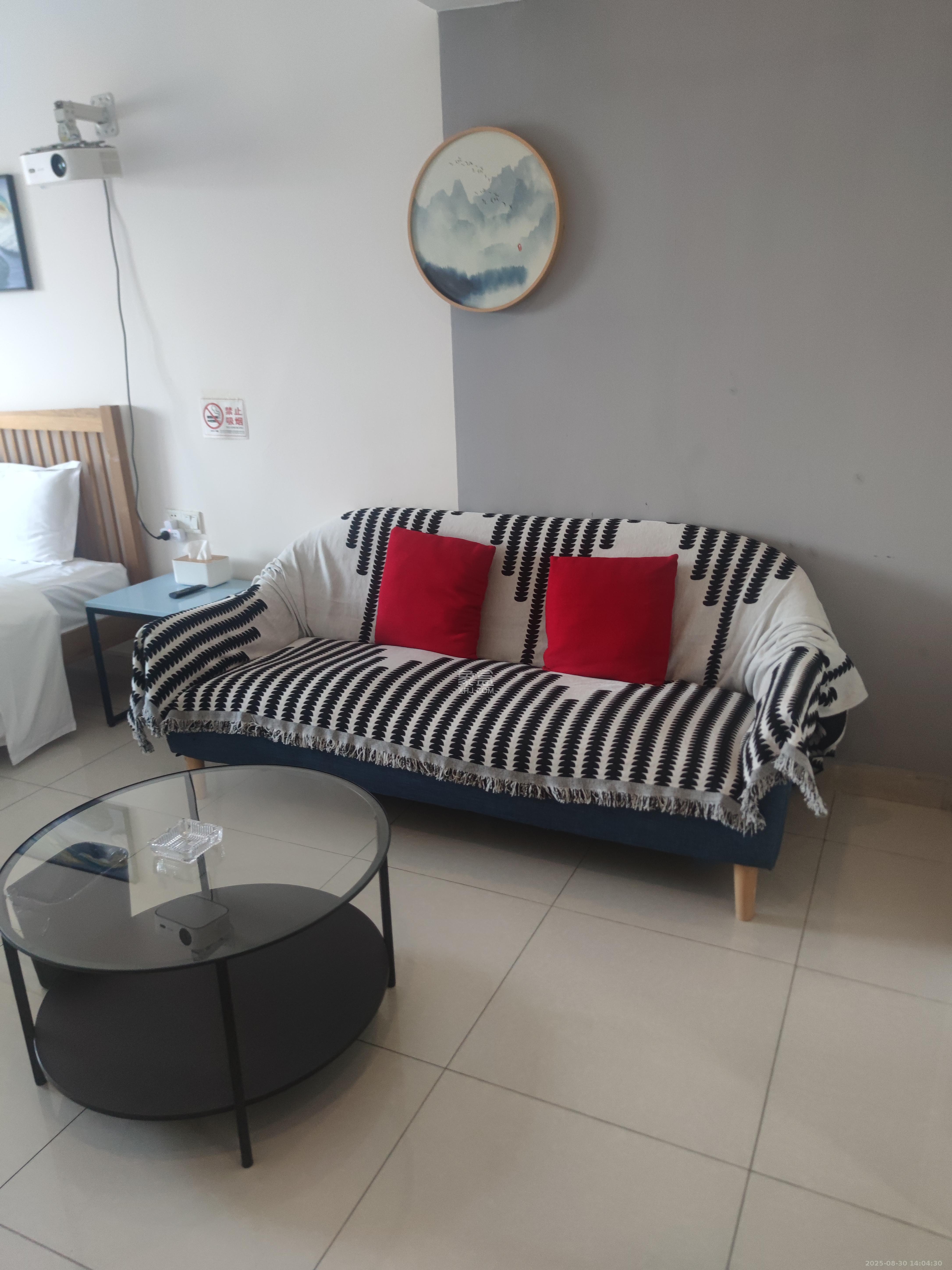 东怡外国(南湖一号) 1室1厅1卫 2300.0元/月 东怡外国(南湖一号) 1室1厅1卫 2300.0元/月室内图