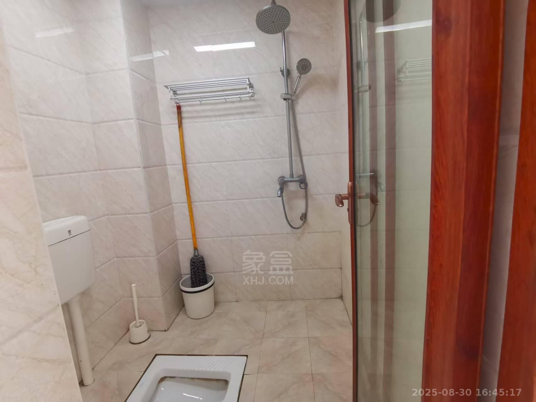 流金岁月-华晨国际 2室1厅1卫 1600.0元/月 流金岁月-华晨国际 2室1厅1卫 1600.0元/月室内图