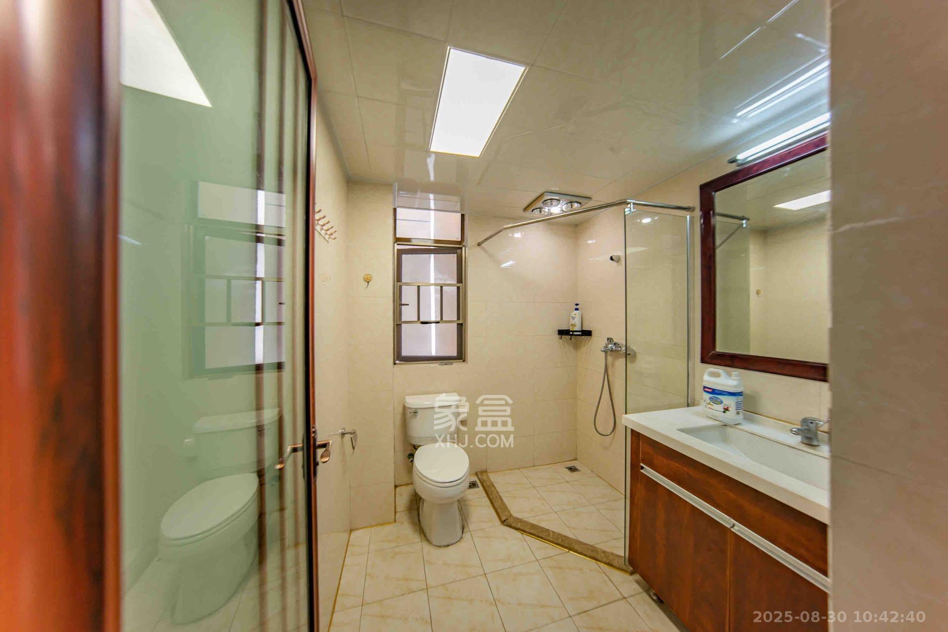 江山帝景哈佛  4室2厅2卫    2800.0元/月 江山帝景哈佛  4室2厅2卫    2800.0元/月室内图