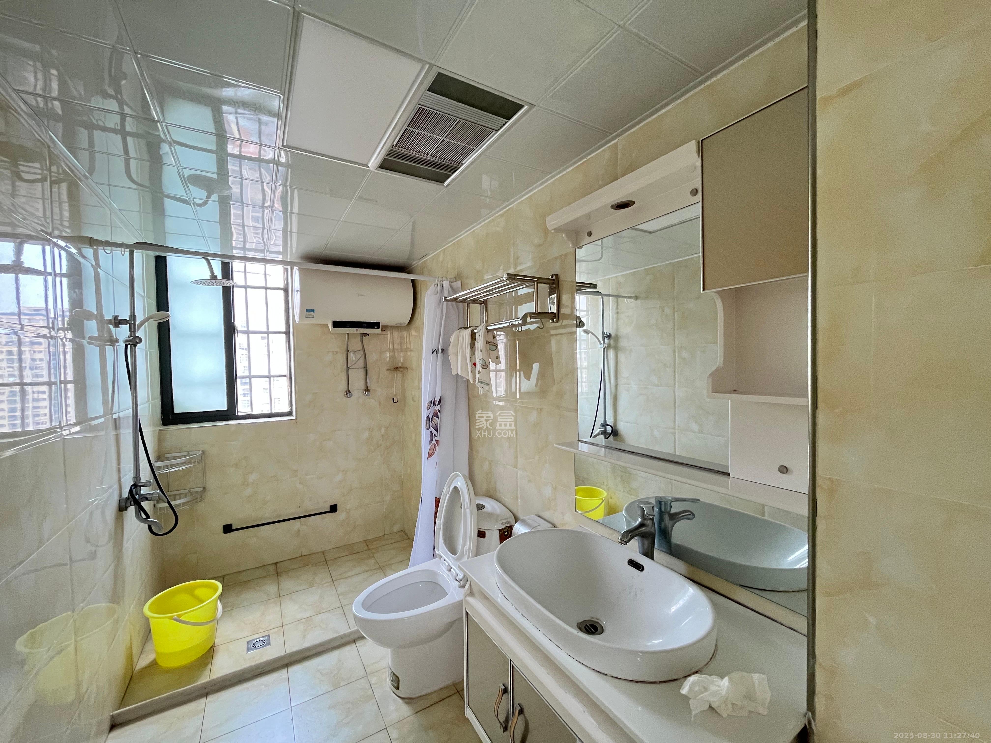 海德公园 4室2厅2卫 2000.0元/月 海德公园 4室2厅2卫 2000.0元/月室内图