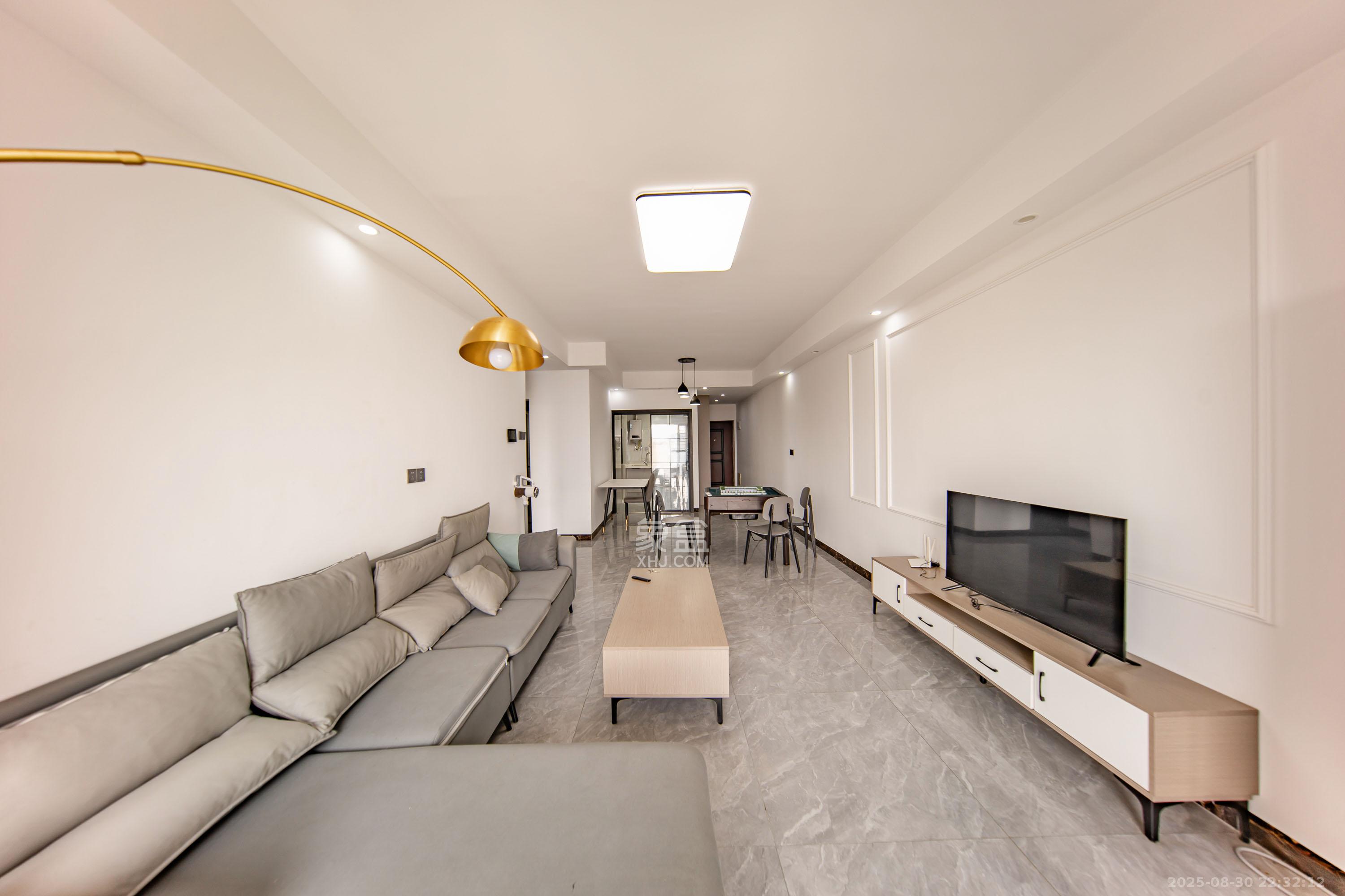 江山帝景雅典  3室2厅1卫    97.0万 江山帝景雅典  3室2厅1卫    97.0万客厅