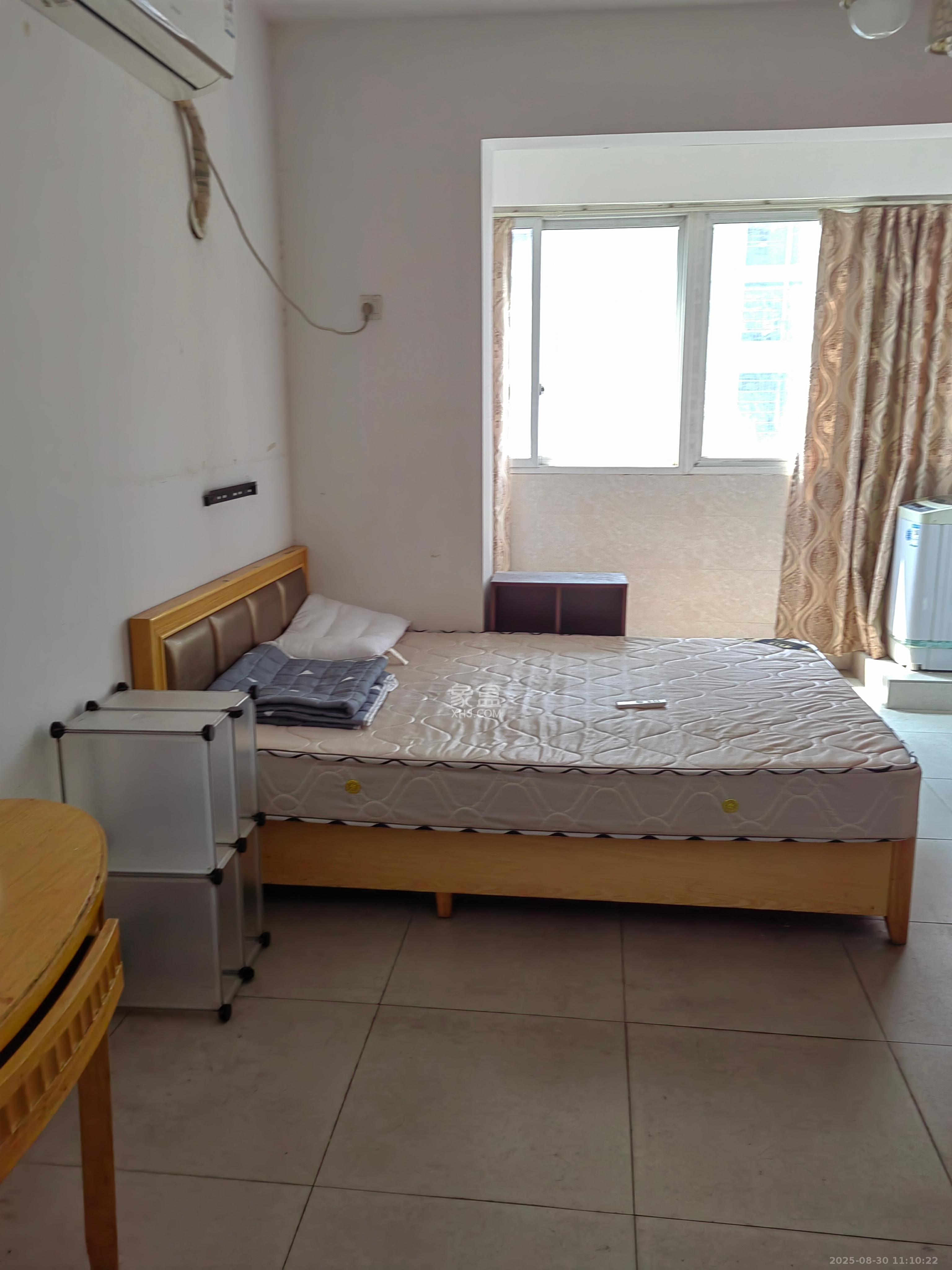 星邮公寓  1室0厅0卫    1000.0元/月室内图