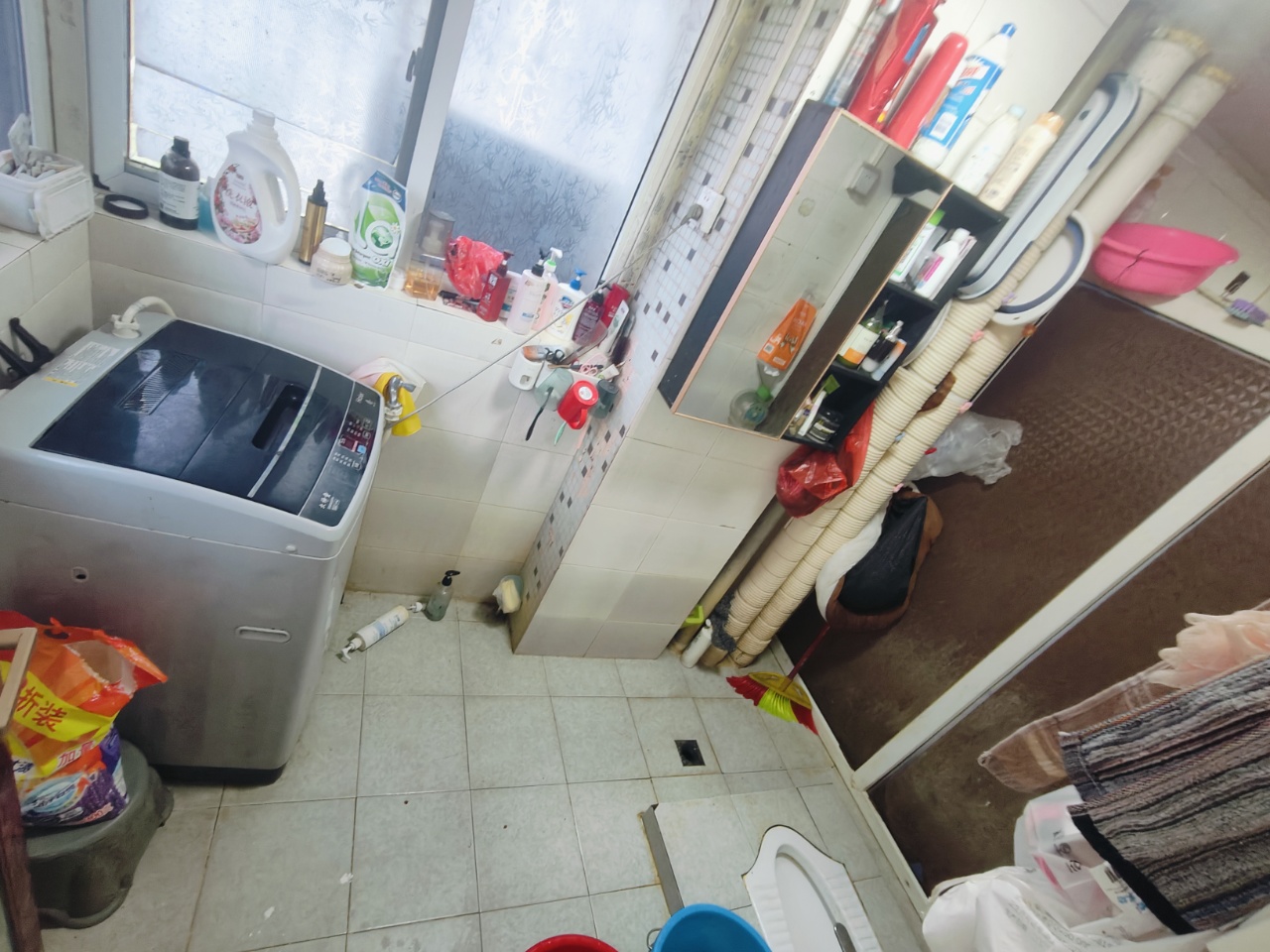 金成绿苑（金地路8号）  3室2厅1卫    100.0万客厅