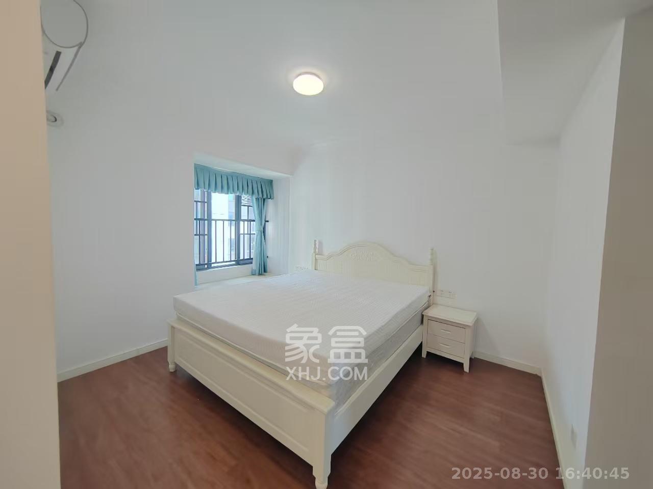 万科魅力之城观澜里  3室1厅2卫   2700.00元/月室内图