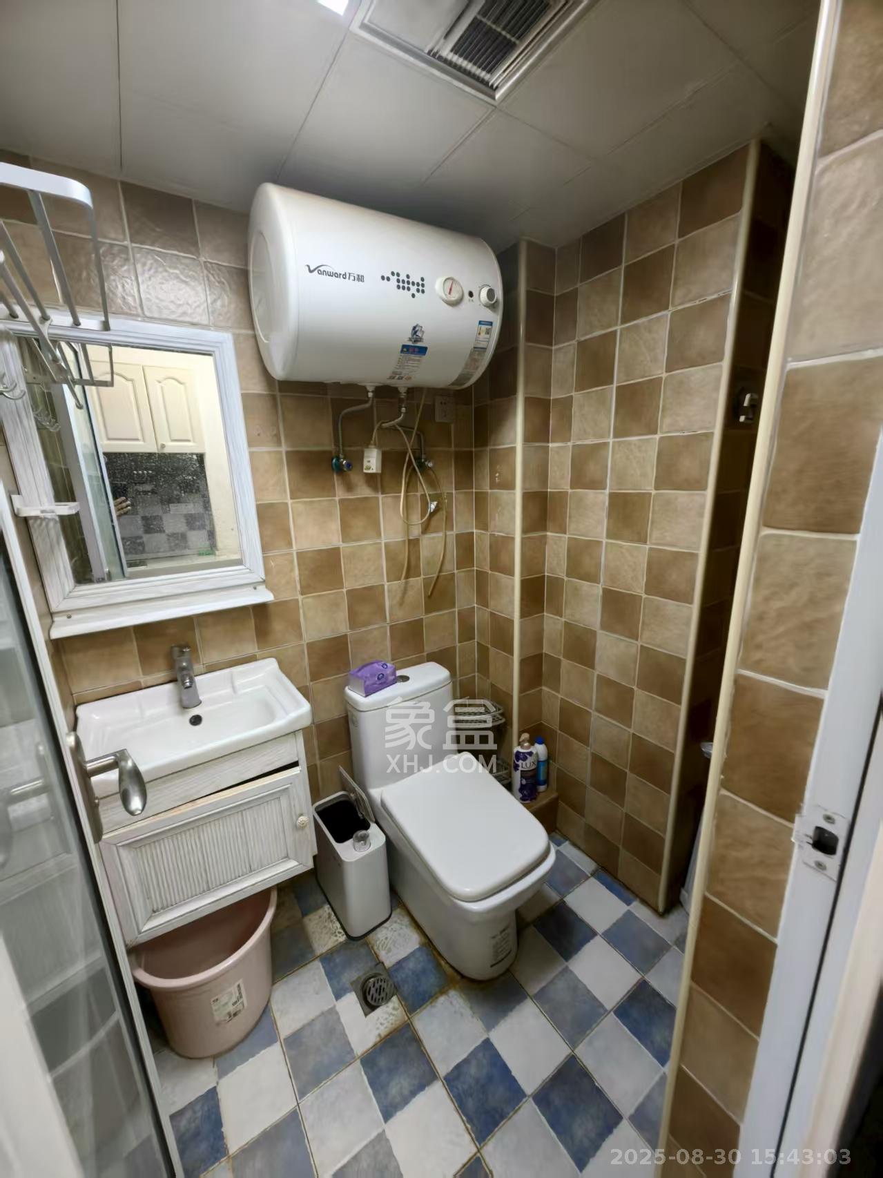 中建芙蓉嘉苑 1室1厅1卫 1100.0元/月 中建芙蓉嘉苑 1室1厅1卫 1100.0元/月室内图