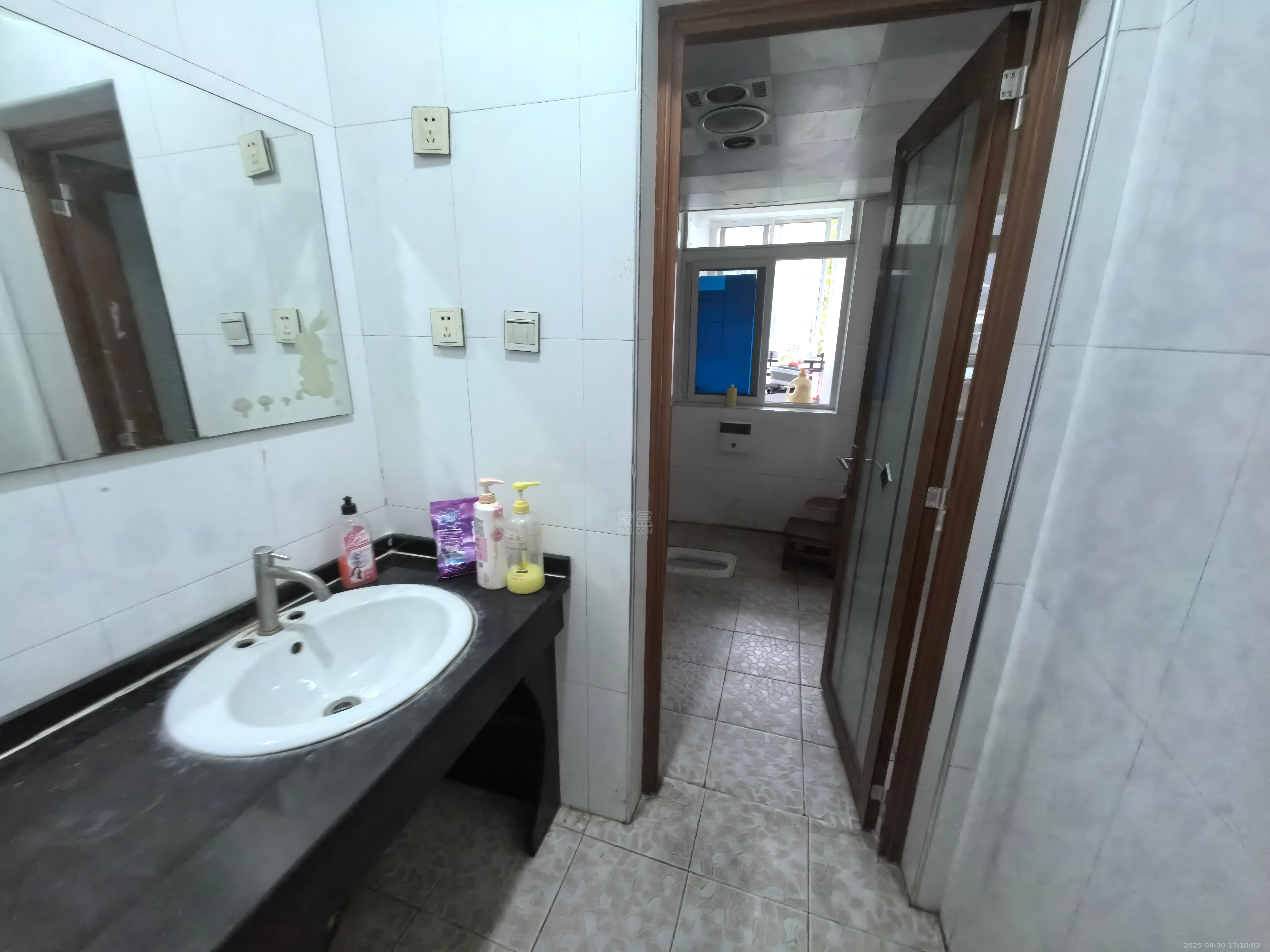 新城壹号  3室2厅2卫   1200.00元/月室内图