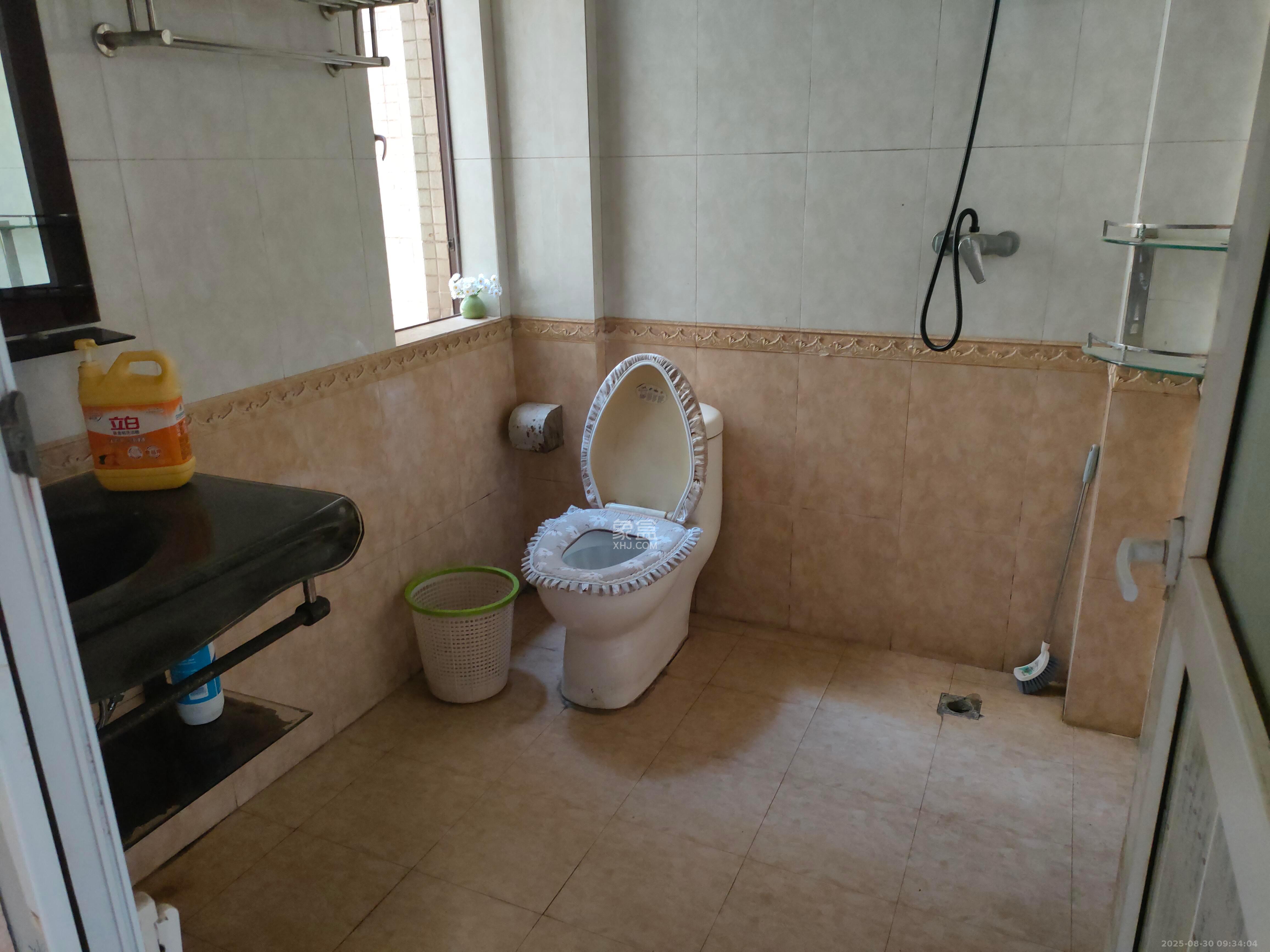 鹏基诺亚山林  3室2厅2卫    2000.0元/月 鹏基诺亚山林  3室2厅2卫    2000.0元/月室内图