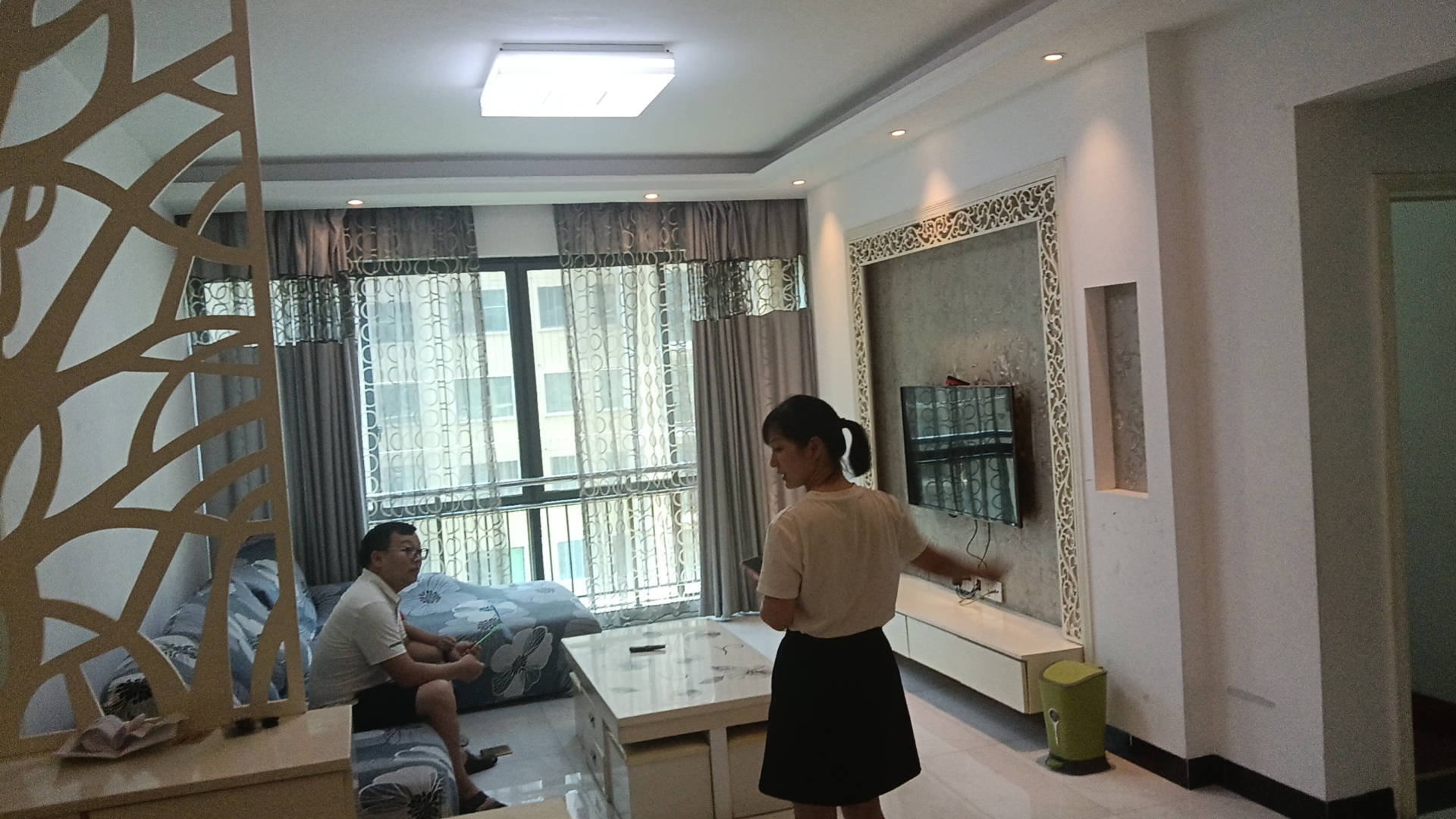 水映豪廷（一，二，三期）  3室2厅1卫   2000.00元/月