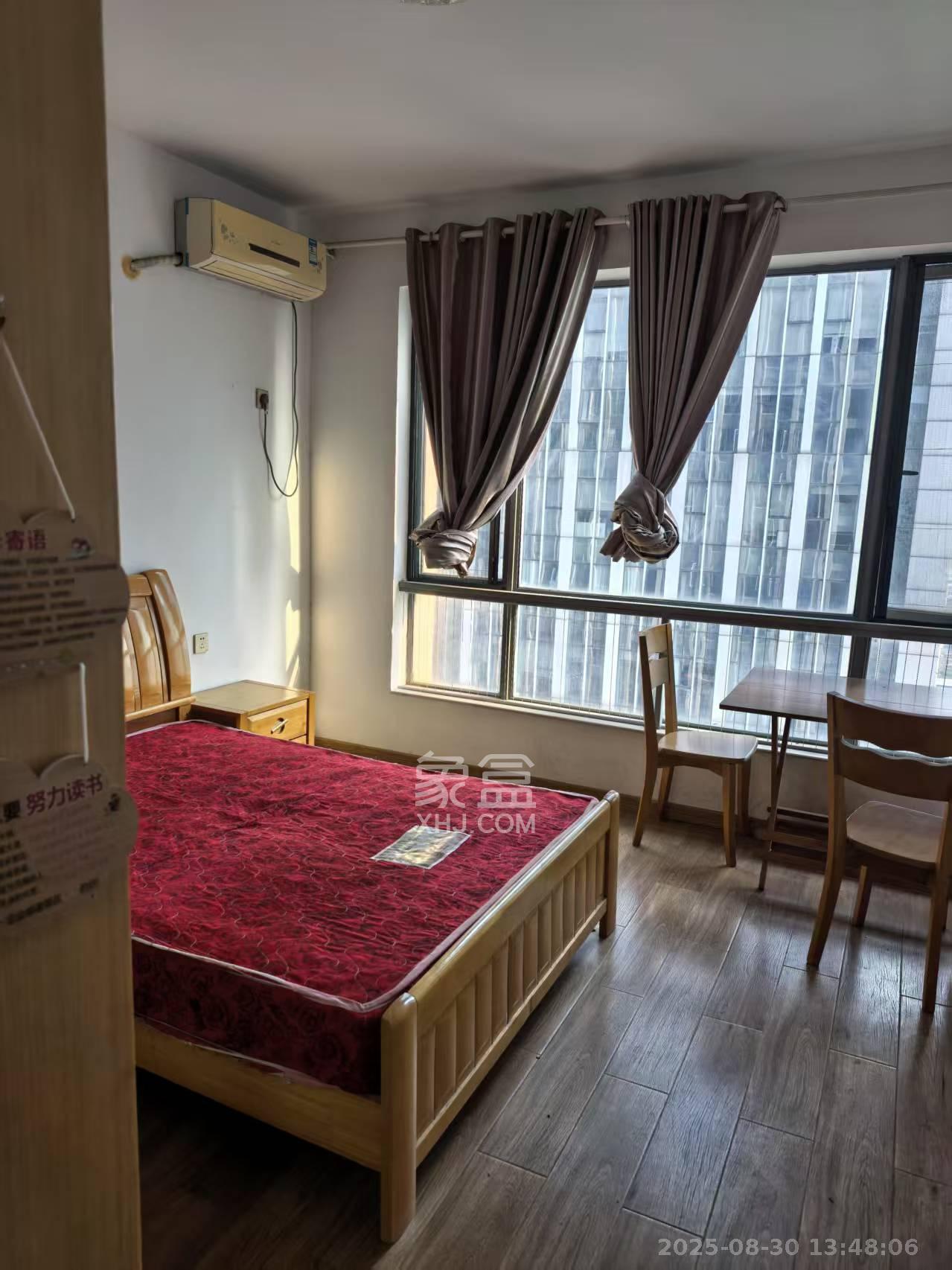 建鸿达华都(华都小户型及大华写字楼) 2室1厅1卫 2400.0元/月 建鸿达华都(华都小户型及大华写字楼) 2室1厅1卫 2400.0元/月室内图